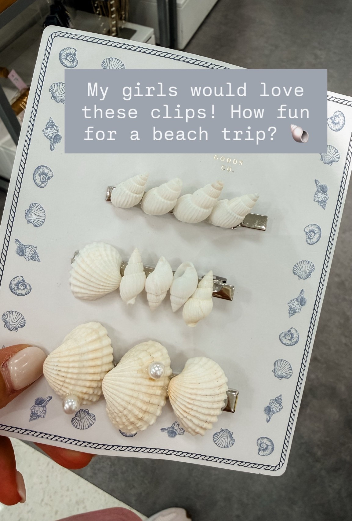 How cute are these shell clips?! Under $10!

Loverly Grey, seashell hair clips, summer accessories