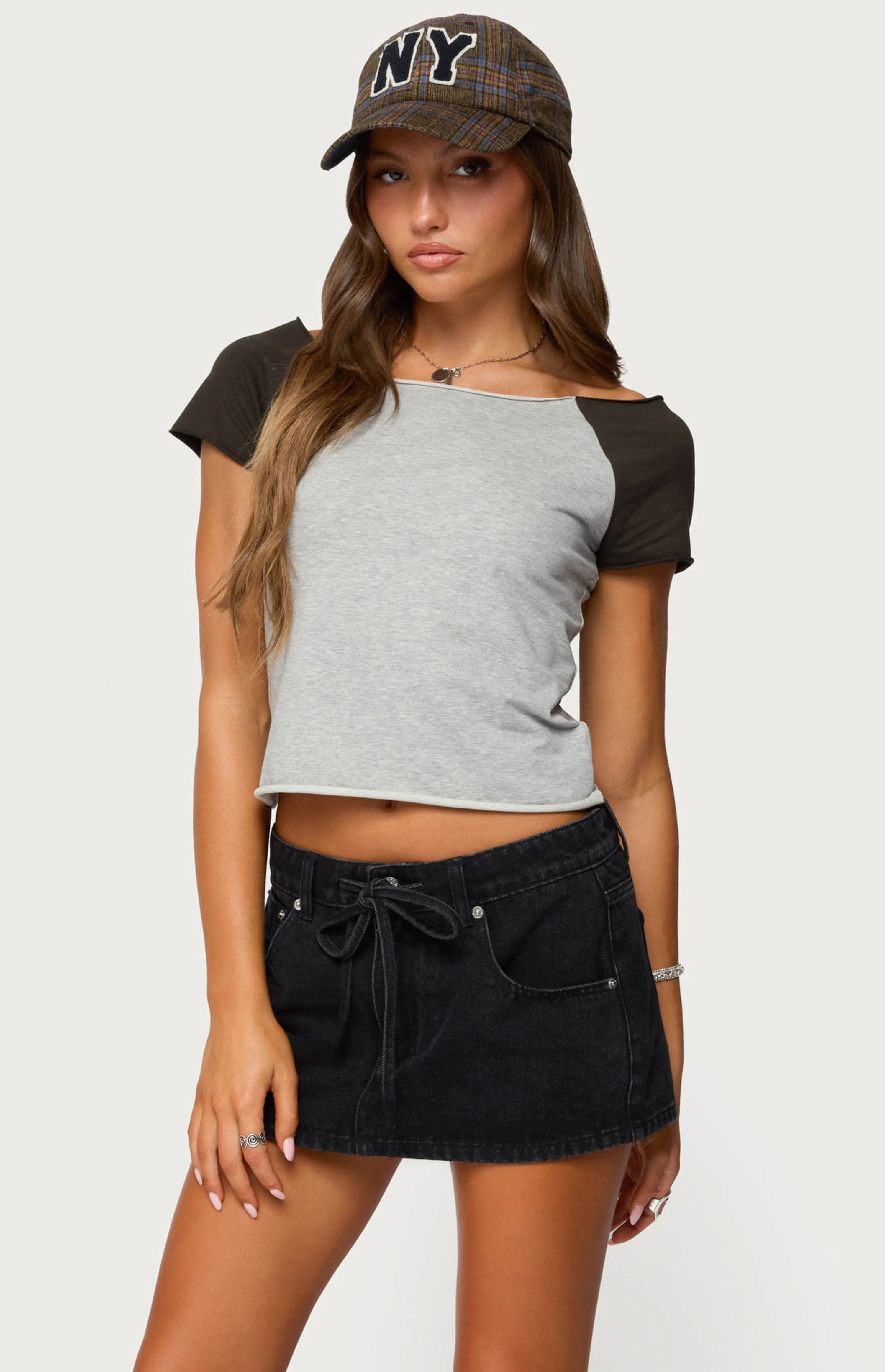 Edikted Liva Contrast Raglan T-Shirt | PacSun
