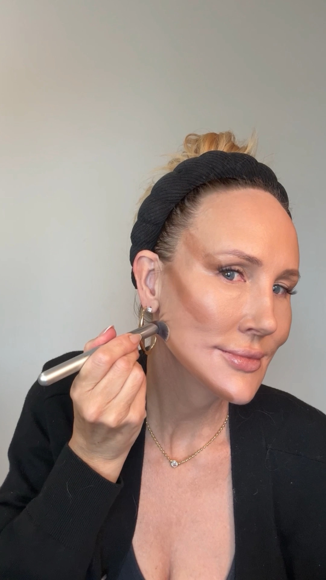 Affordable favorites! Full face of Catrice Makeup over 50 ❤️

#makeup #makeuptips #makeupover40 #drugstoremakeup #GRWM 