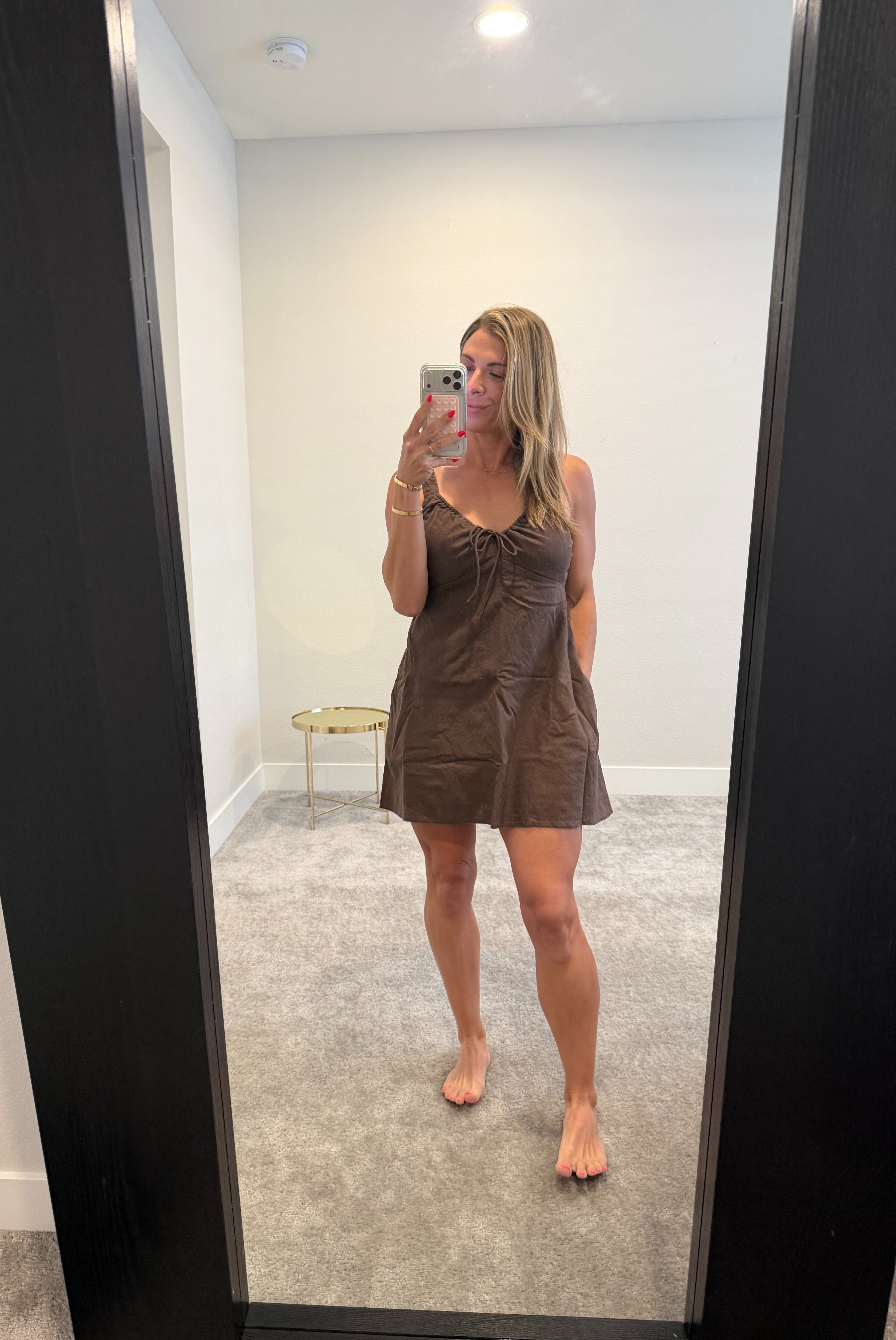 Minimal effort, maximum style with a flattering silhouette that keeps warm weather dressing fresh, polished, and endlessly wearable. 🤎✨🌿

#Abercrombie #LinenBlendDress #MiniDress #TieFrontStyle #BraFreeFashion #SummerStyle #NeutralOutfit #VacationStyle #EffortlessChic #EverydayFashion 

 #LTKootd