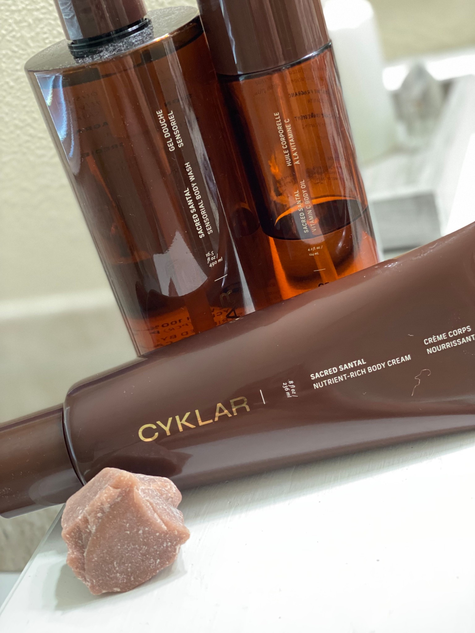 • ELITE BODY CARE •

#cyklar #santal #sacredsantal #bodyoil #bodywash



#LTKBeauty