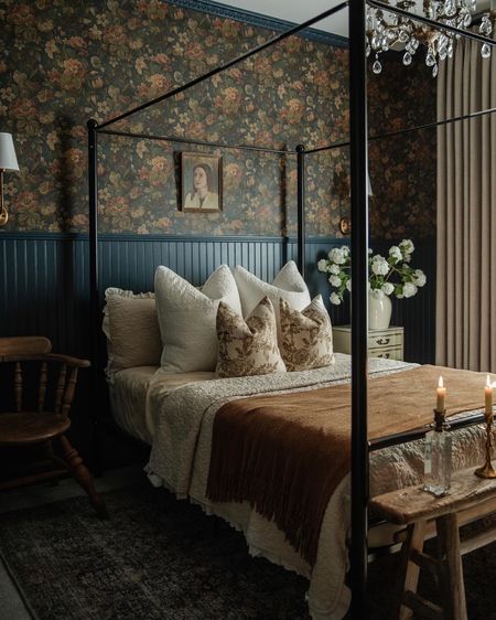 Guest bedroom decor, wallpaper room decor 

#LTKhome