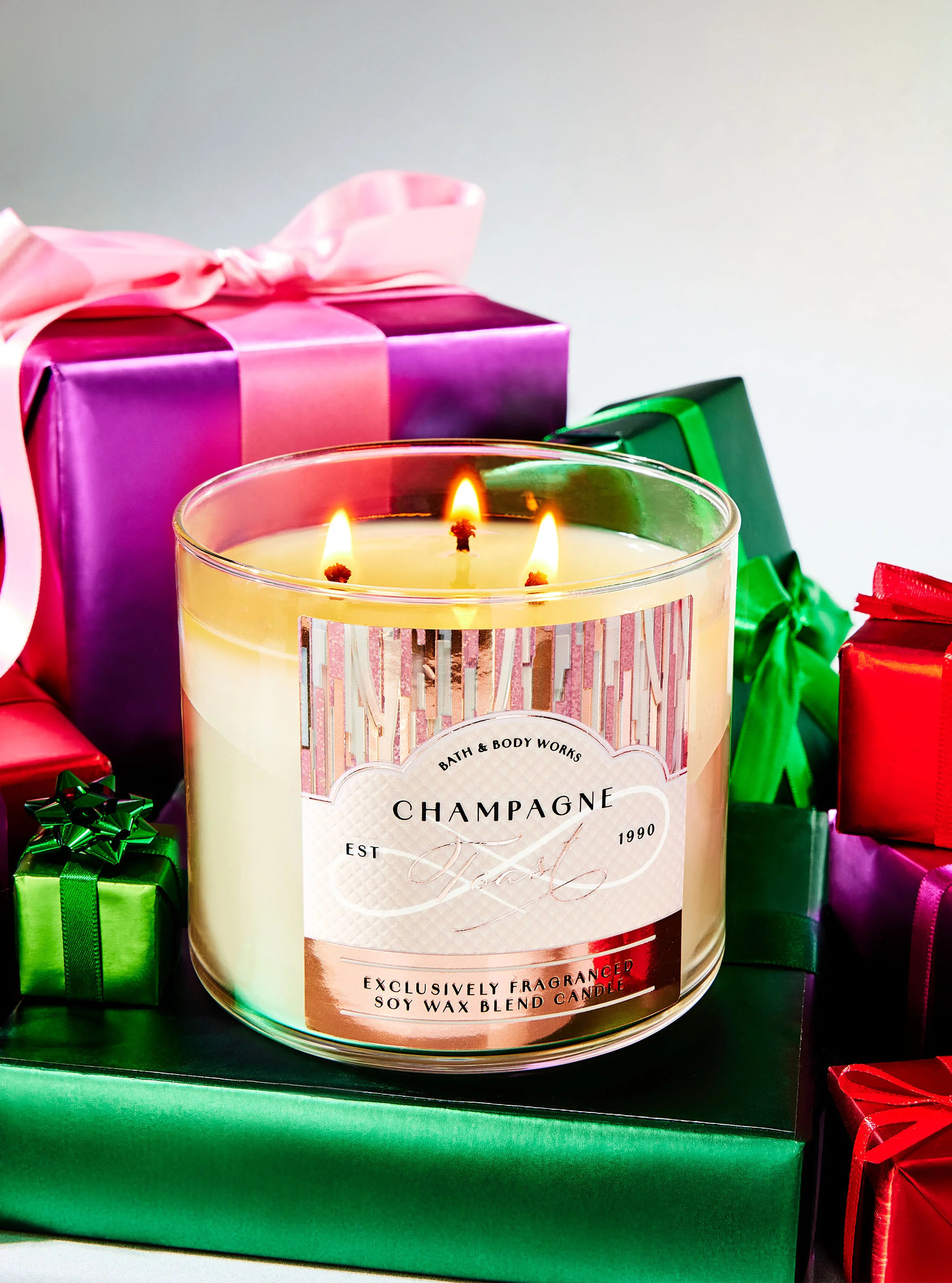 Champagne Toast


3-Wick Candle | Bath & Body Works
