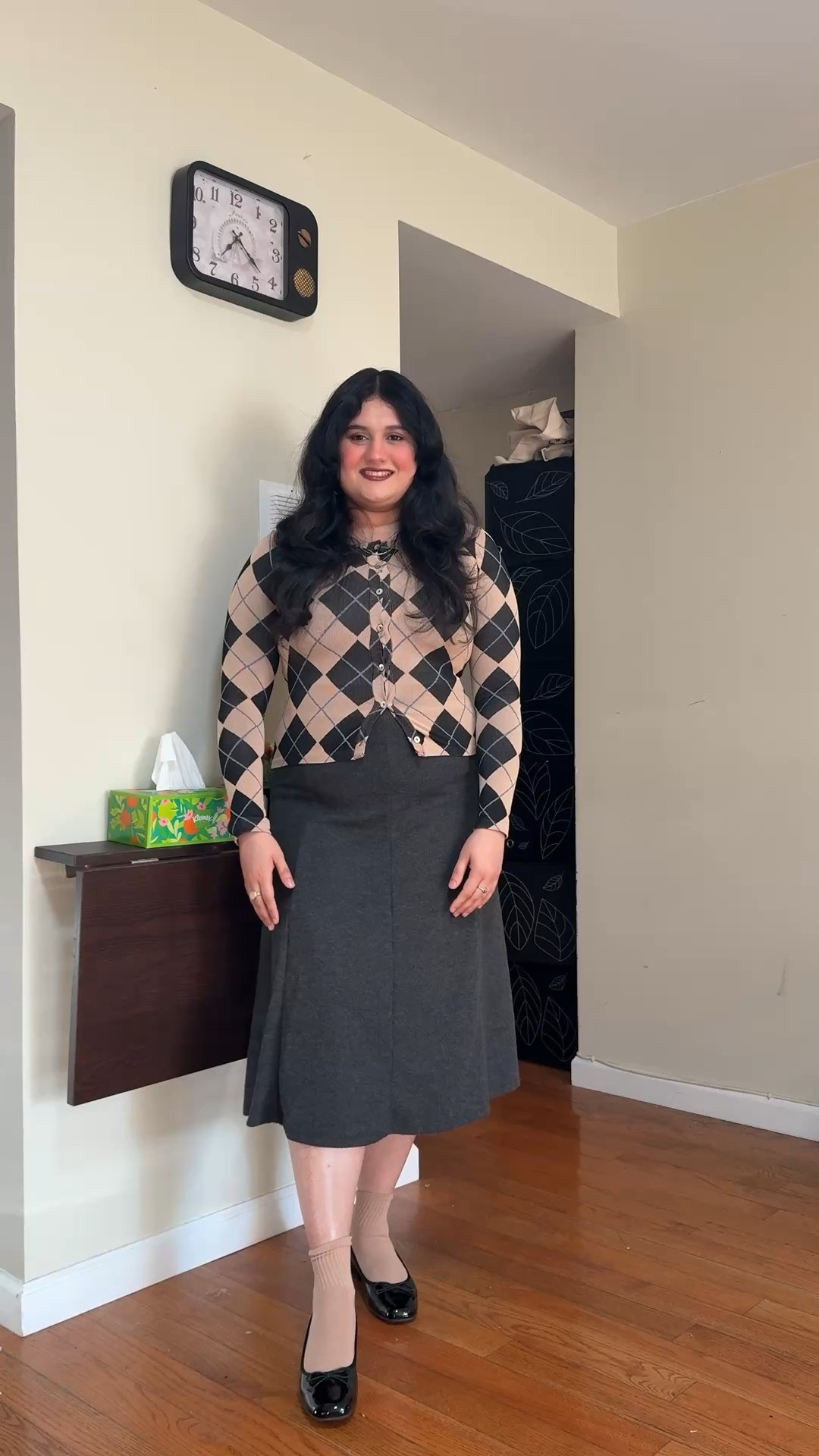 Beige patterned top, grey long skirt, black flats 

#LTKootd #LTKWorkwear #LTKMidsize