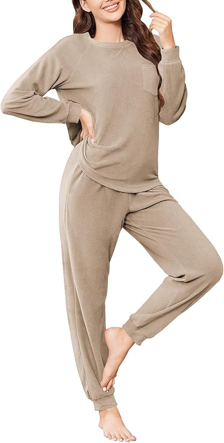 Ekouaer Womens Fuzzy Fleece Pajama Sets Long Sleeve Jogger Sets Comfy Sleepwear Loungewear with P... | Amazon (US)