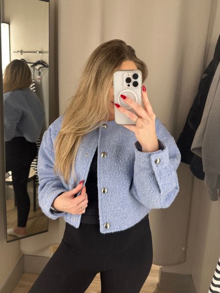 The cutest light blue boucle jacket for under $35! 💙 Cropped and boxy, oversized fit. Such a good deal! Also comes in black  

#LTKfindsunder50 #LTKSeasonal