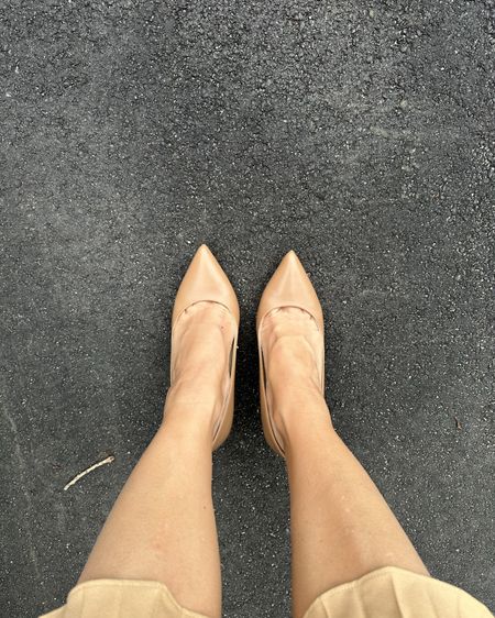 The BEST high heels I own!! So good I just bought 2 more. 2nd time wearing them and I wore them 8+ hours 

#highheels #workshoes #nudeheels #comfyheels #musthaveshoes 