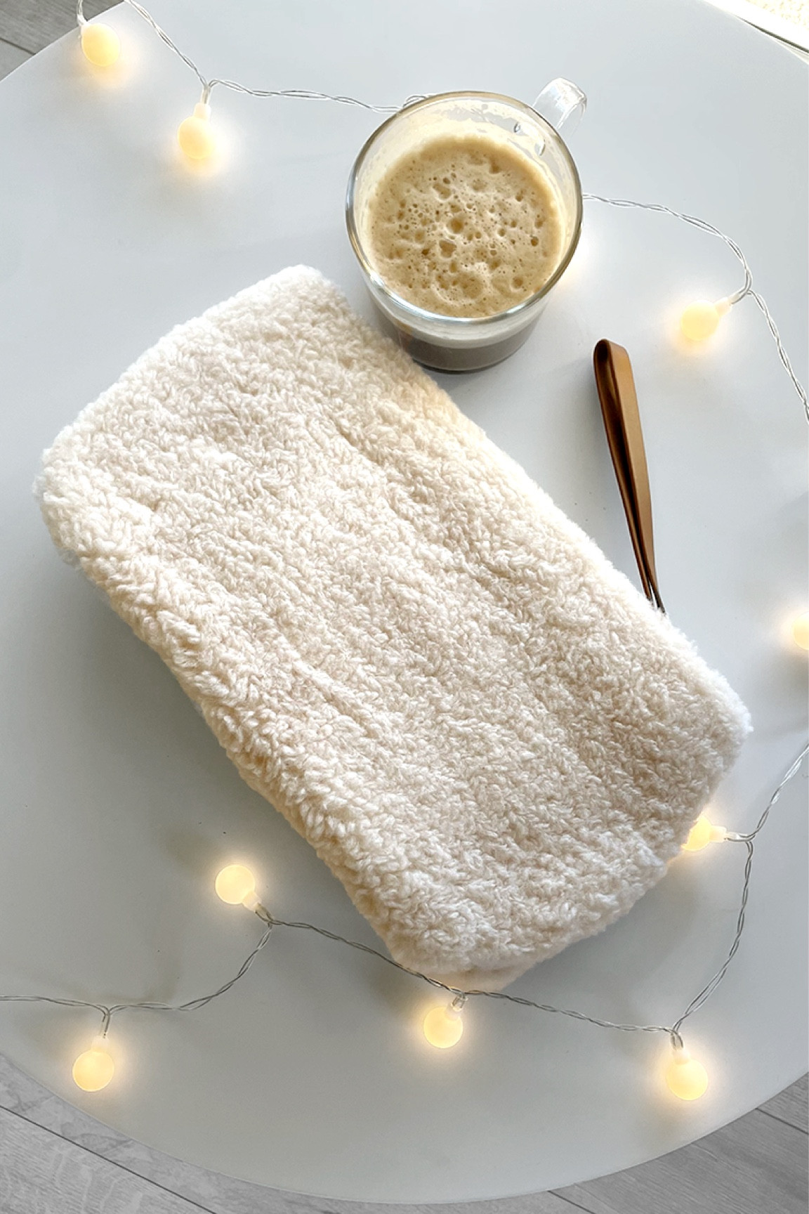 It’s all about the cute Sherpa bags or Sherpa clutches this seasons ✨☕️ 

Sherpa pouch bag, Sherpa clutch, cream bag, cream Sherpa bag, beige bag, beige Sherpa bag, cute bag 2022, cute bag, winter bag, cozy bag, winter bags 2022

#LTKSeasonal #LTKstyletip #LTKitbag