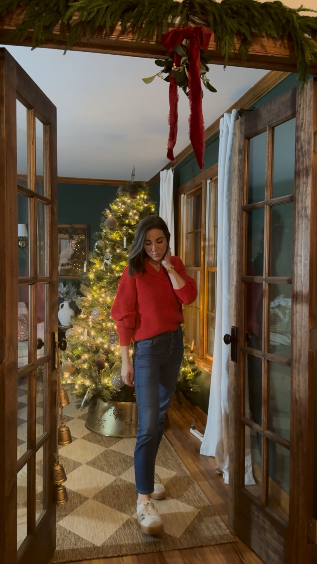 Last minute cozy Christmas outfit ❤️

Christmas outfit 
Winter outfit 
Christmas outfit for women 
Christmas sweater 
Cozy sweater 
Walmart find 
Walmart looks for women 
Walmart sweater 
Holiday outfits women 
Christmas outfits women 

#LTKootd #LTKmomlife #LTKHoliday