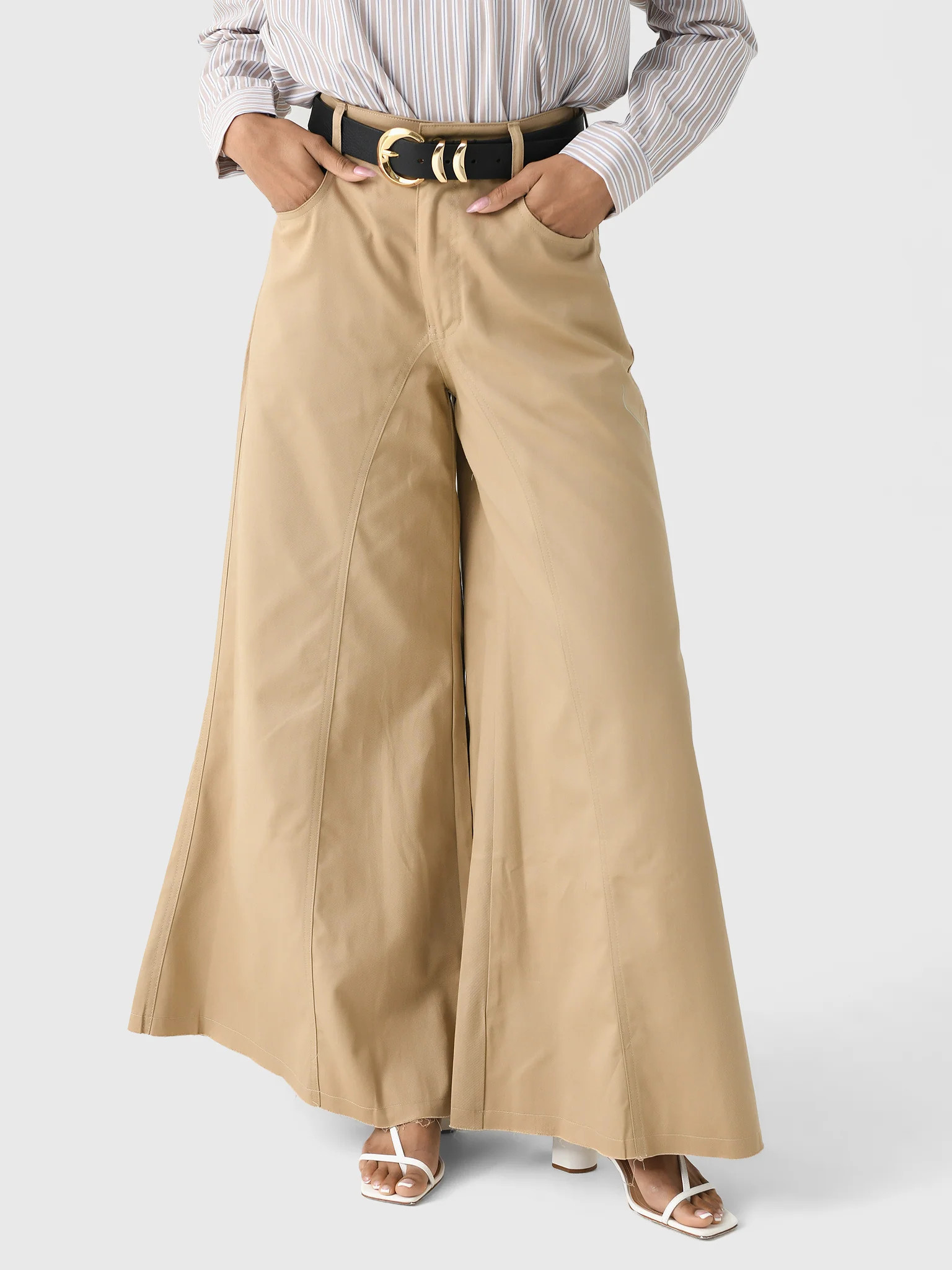 A SHIRT THING
                      
                     Women's Dolly Twill Pant | Saint Bernard