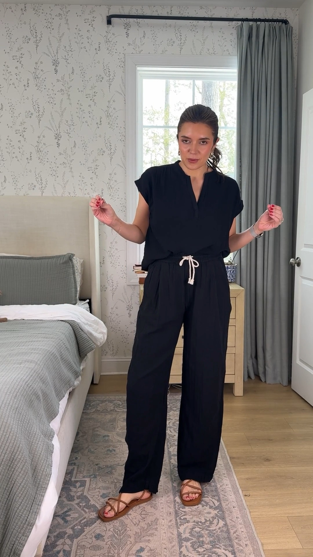 New Old Navy spring arrivals from a 41 year old mom! I’m 5’7” and a typical 2-4 or 26 or small. Wearing a small tall or 2 tall in all pants. Size small in tops! Up to 60% off 

Millennial mom spring outfits from @oldnavy 

#LTKOver40 #LTKSaleAlert #LTKTall