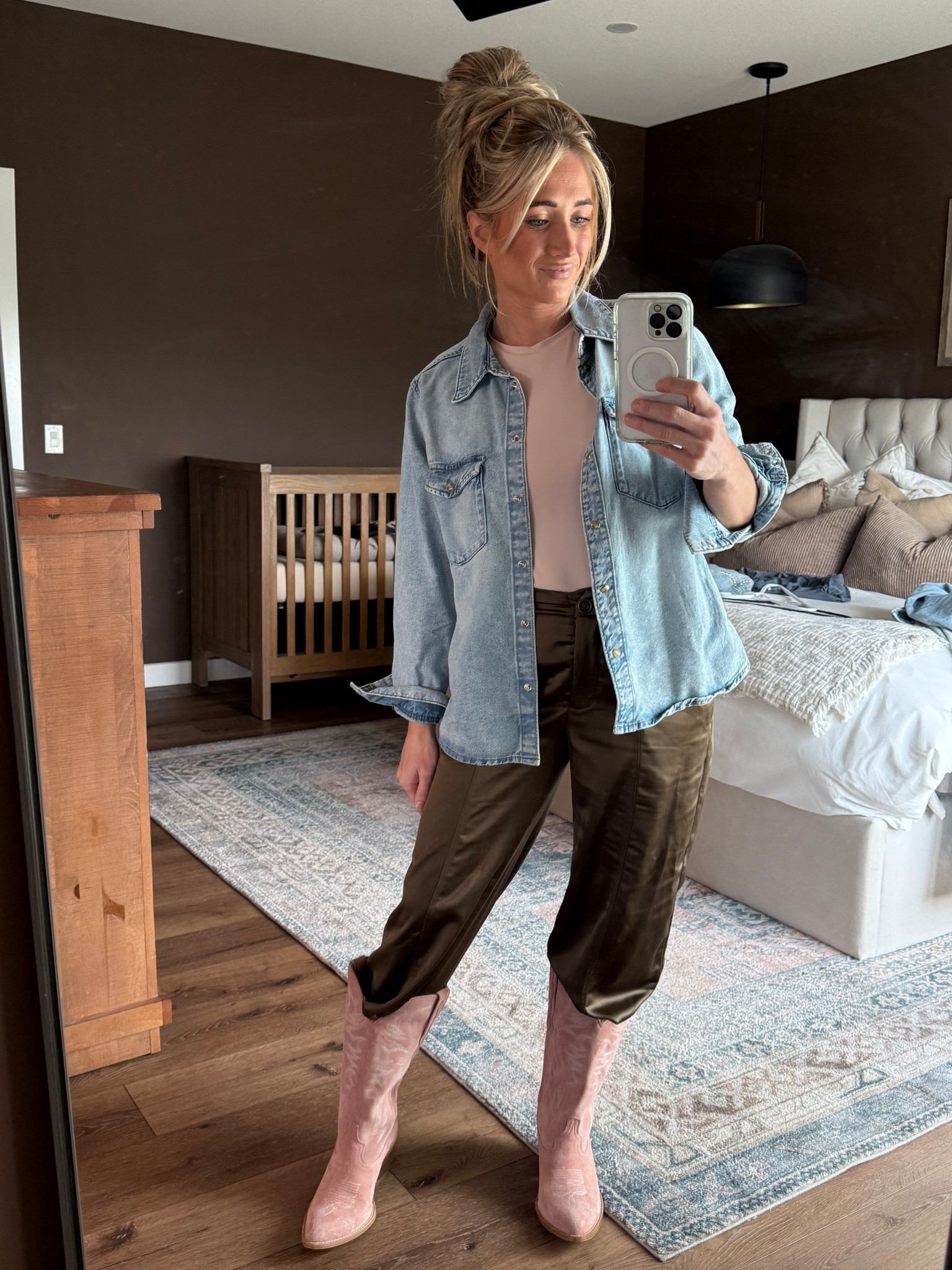 Styling these CUTE pink suede boots 

#LTKWorkwear #LTKFindsUnder100 #LTKSaleAlert