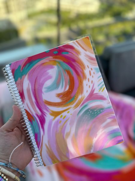 I am that girl that loves to write everything down in her planner! So I was super excited to attend the launch of the Inspire @erincondren LifePlanner! Afterall who doesn't want a perfectly organized planner in their life?   #erincondren #planners

#LTKunder100 #LTKGiftGuide #LTKhome