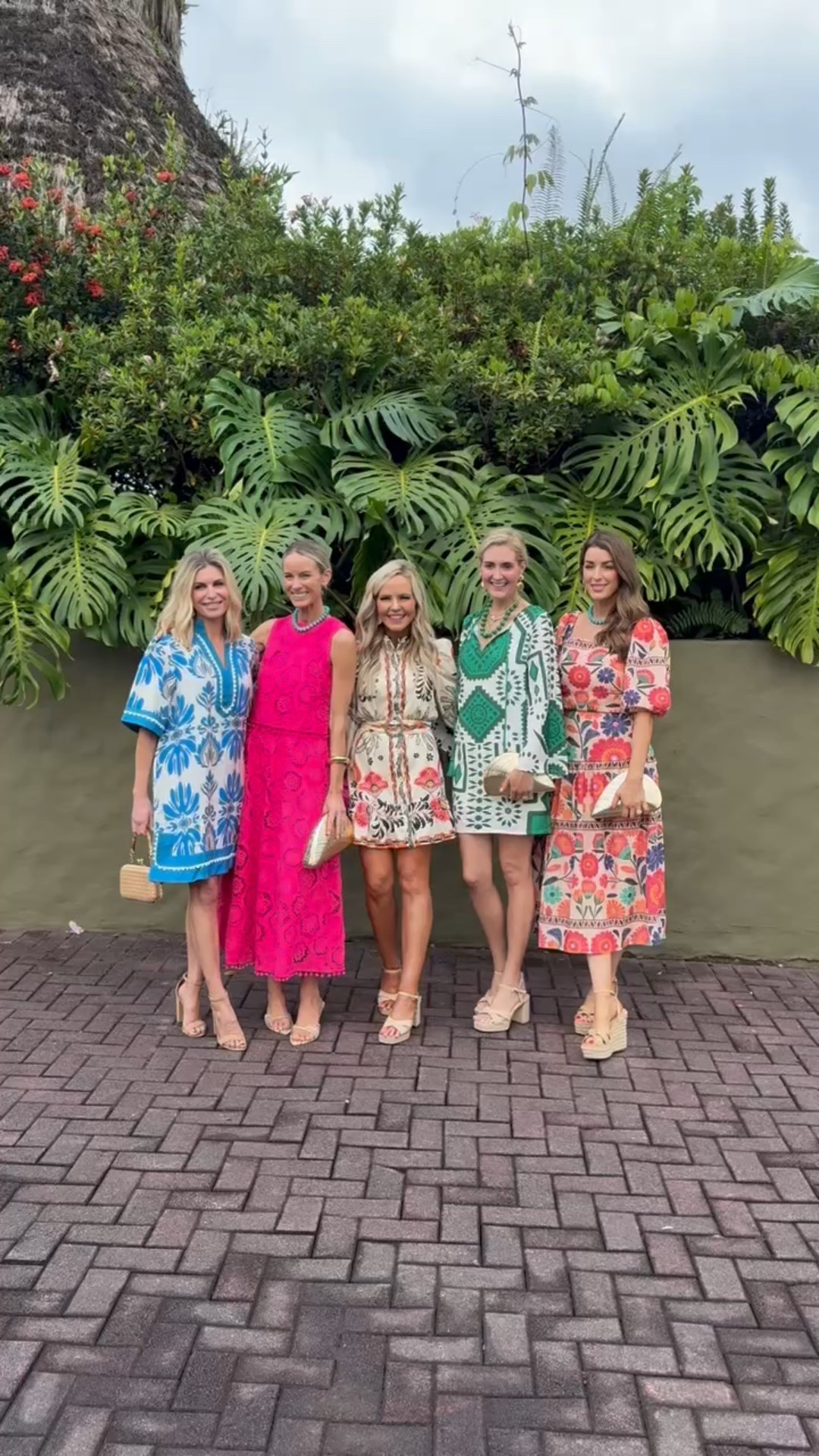 Use code JESS15. Costa Rica with Avara for their new Resort Collection launch has been a dream 🌴✨ We spent the day styling and shooting affordable resortwear, and it’s always so inspiring to see how other creators accessorize and style the same looks. Truly one of my favorite parts of these trips!
For sizing: I’m a mix of small + medium in Avara. I sometimes size up to a medium to fit my upper body, so keep that in mind when you shop.
The best part? Every piece is under $120, and most are under $75. Resort style that feels effortless and so fun to wear. More tropical looks coming your way! 🤍🌺

#LTKOver40 #LTKdayinmylife #LTKTravel