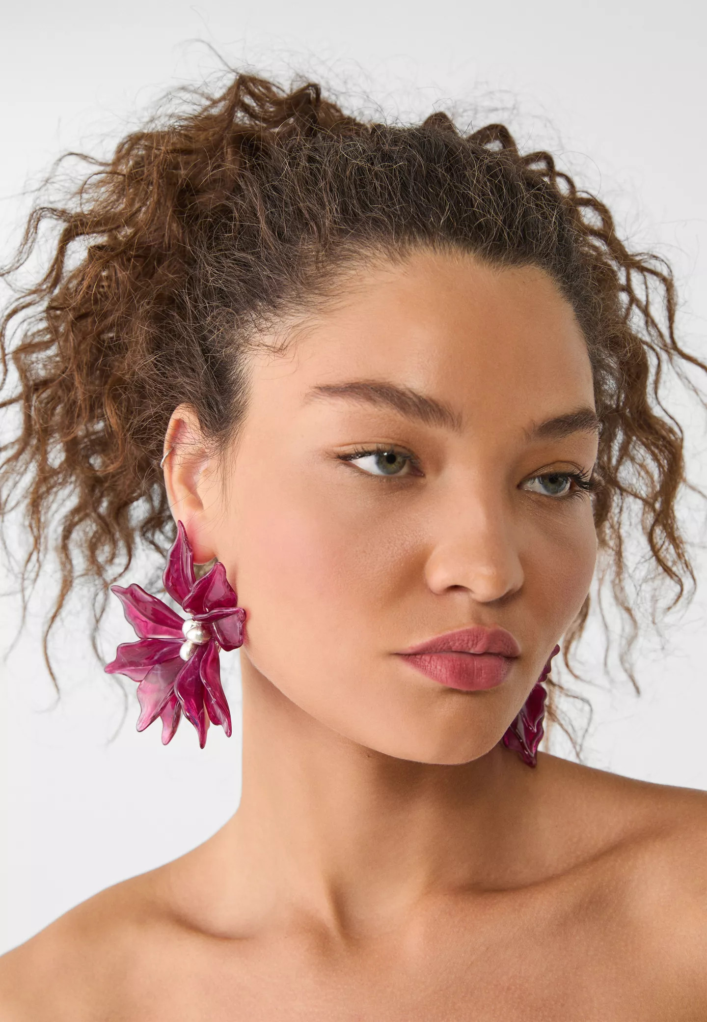 Maxi flower earrings | Stradivarius (UK)