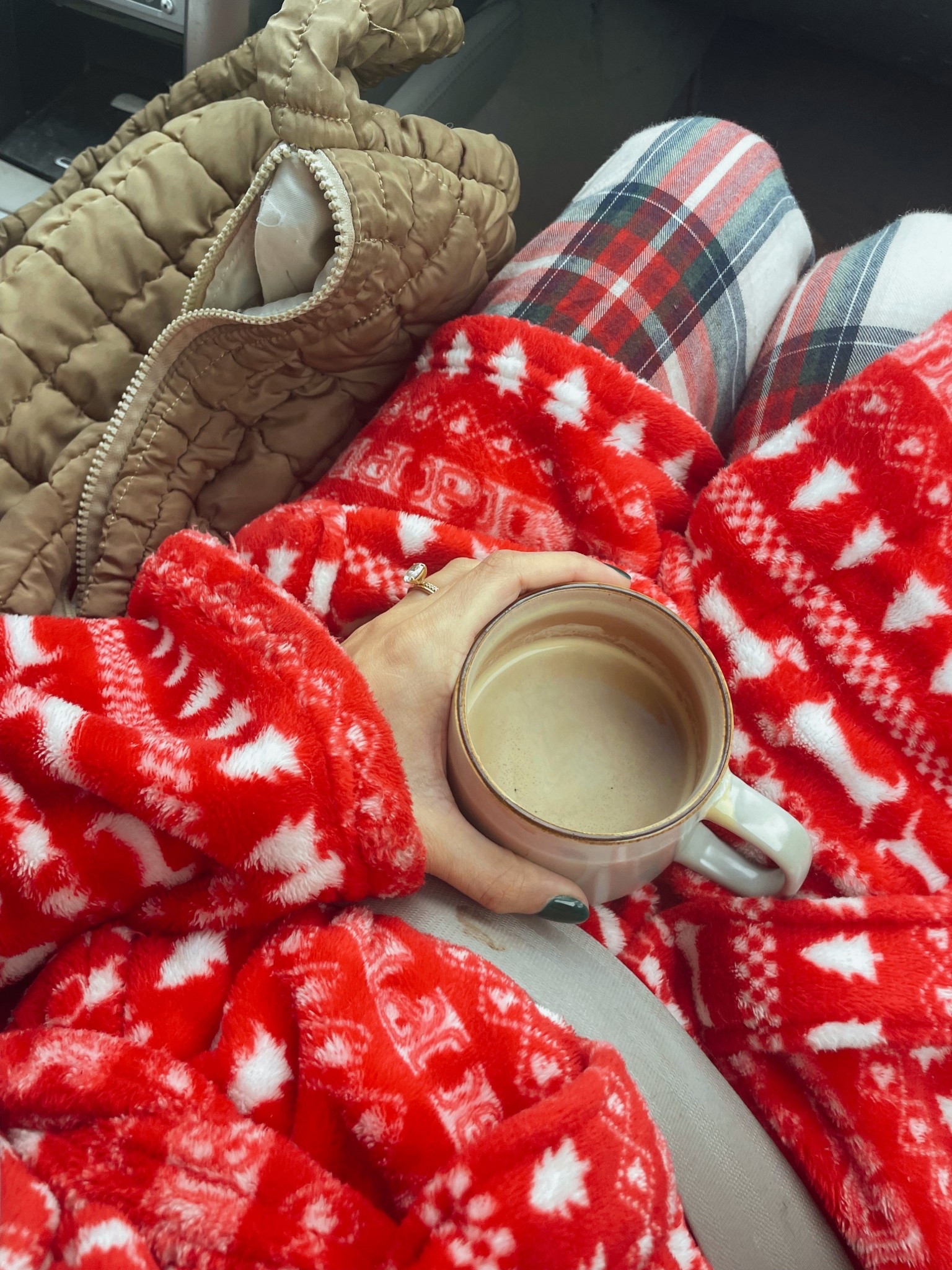 Some days are just like that😂☕️🚗 
#coffee #coffeeonthego #hecticmornings 

#LTKHoliday #LTKHome #LTKdayinmylife