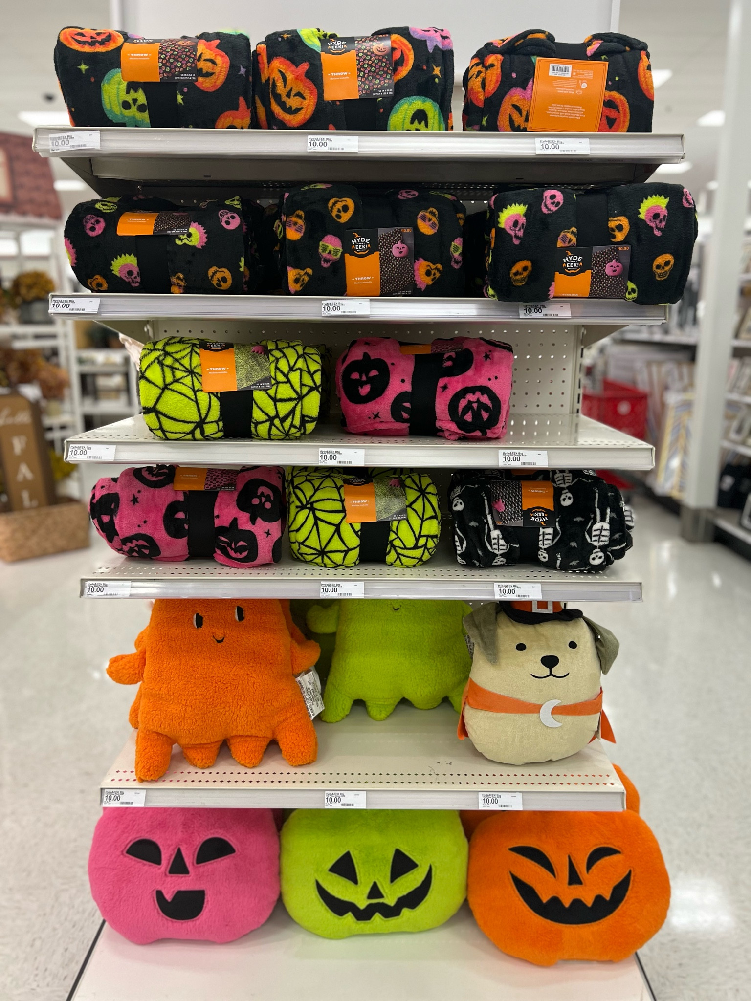 Target // hyde&eek// pillows // blankets // halloween // ghosts / pumpkins

#LTKFamily #LTKSeasonal #LTKHome