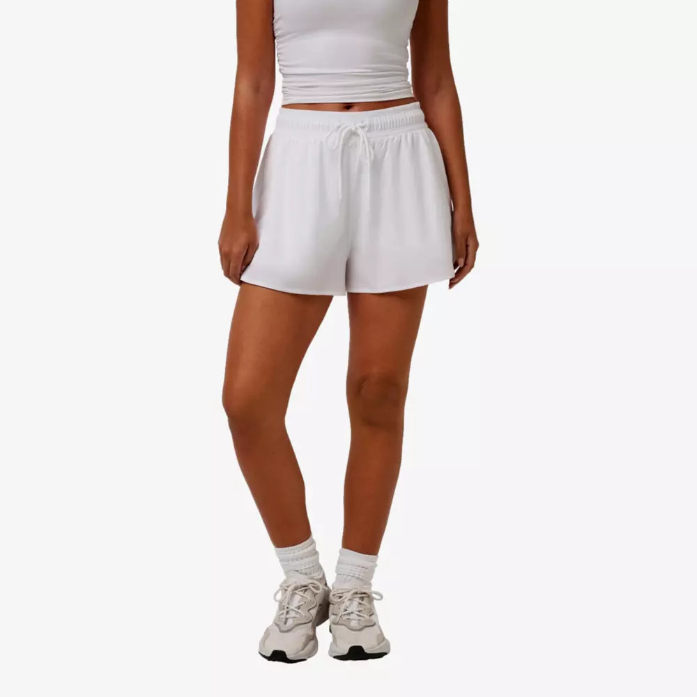 TravisMathew Breezeblend Challanger Women's 3.5"" Golf Shorts | PGA TOUR Superstore