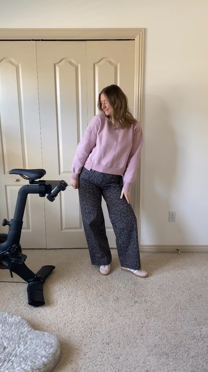 Leopard print jeans 🐆 don’t be scared because the tag says *low rise* these fit so nicely in all the right places! They are higher in the back and hold you in on the sides. The denim is structured well so they definitely have a great feel! I’m wearing a size 6 in these. Paired them with this amazing scuba crewneck from Amazon & Adidas gazelles 🎀

#LTKStyleTip #LTKFindsUnder100 #LTKFindsUnder50