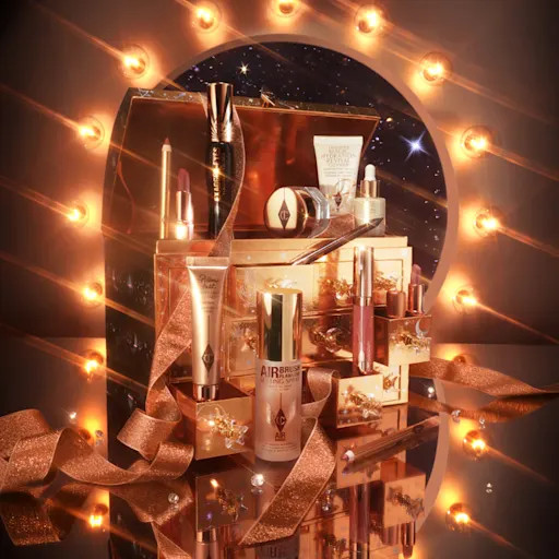 CHARLOTTE'S BEAUTY TREASURE CHEST | Charlotte Tilbury (US)