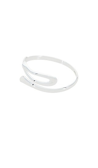 Jenny Bird Egret Upper Arm Cuff in Metallic Silver. | Revolve Clothing (Global)