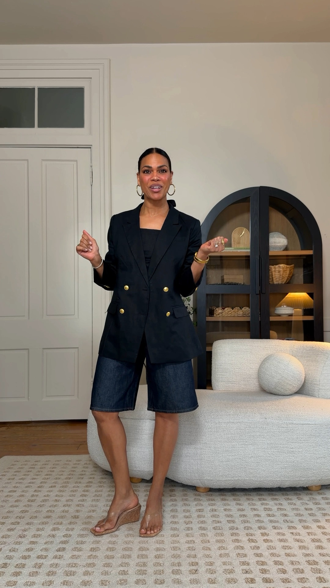How cute is this double breasted linen blazer! It has shoulder pads, I sized up because I have broad shoulders. Love the shape worn open or closed! Here’s how I will style it for spring and summer. 


#LTKSeasonal #LTKootd