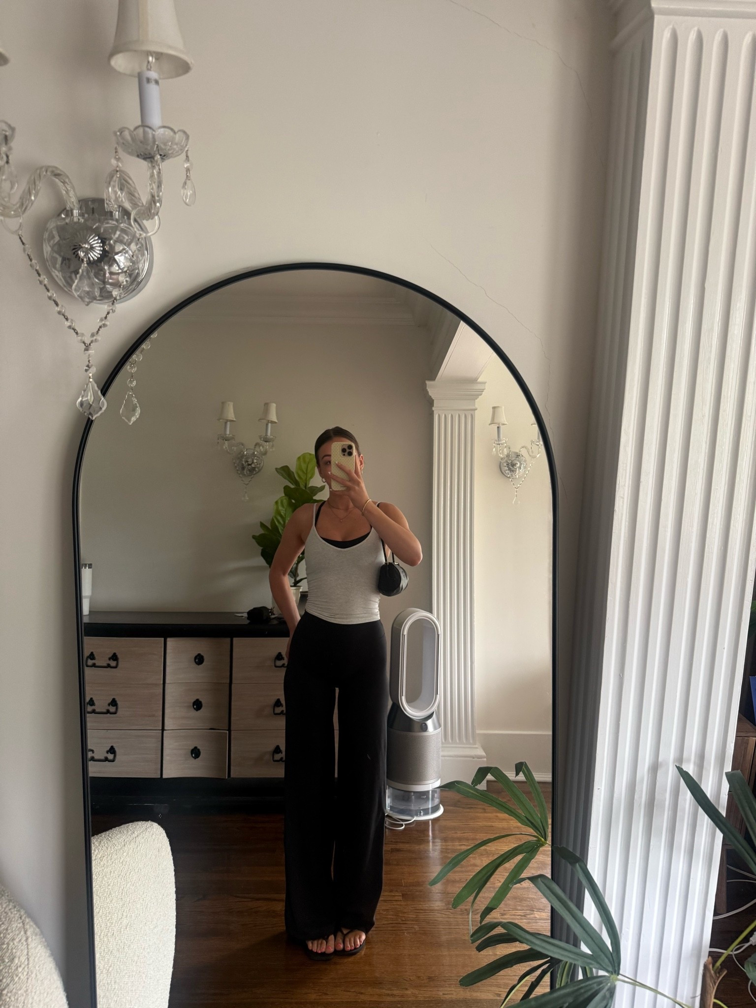 xs tank (sold out but linked similar) 
is 6 bra
small leggings (exact are paragon but these are similar) 
true to size flip flops!