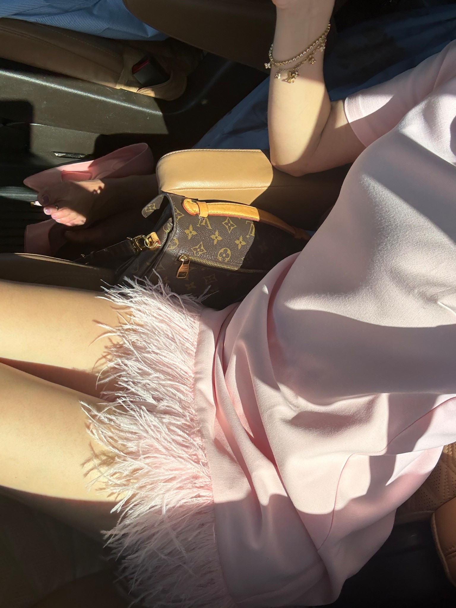 feather dress

#LTKWedding #LTKSeasonal #LTKootd