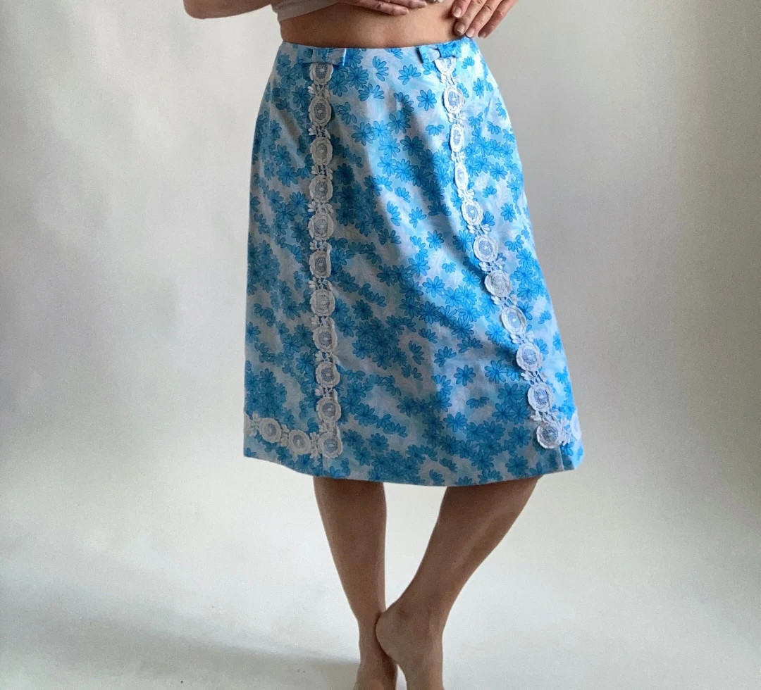 Lilly Pulitzer Skirt Blue White Floral Size Small Summer Bows Appliques Knee Length - Etsy | Etsy (US)