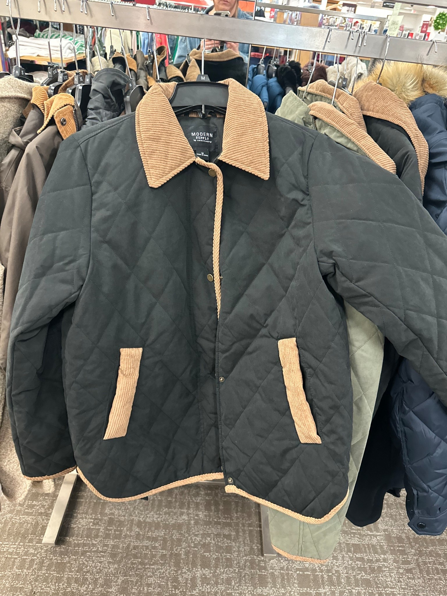 Such a cute jacket! Perfect for the winter! 

#LTKHoliday #LTKSeasonal #LTKSaleAlert