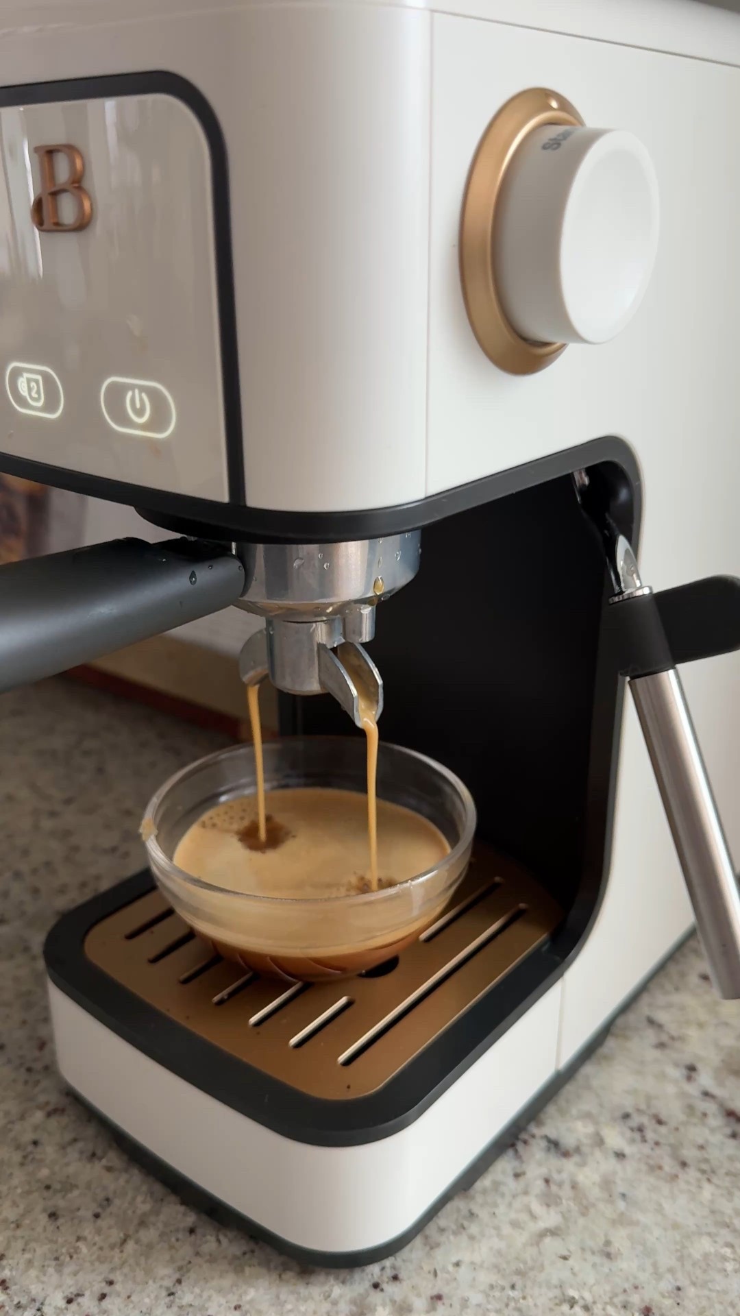 My new espresso machine ☕️ 

#LTKHome #LTKmorningroutine