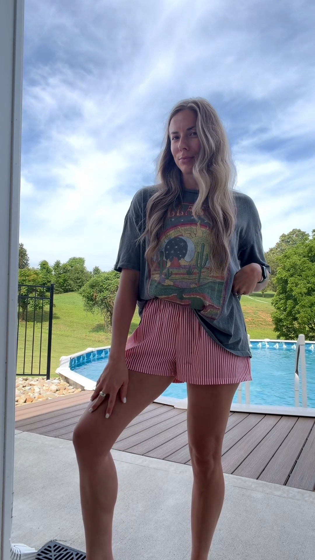 For under $10 you really couldn’t ask for a better short. Super comfy with an oversized T-shirt. ❤️

#LTKootd #LTKmomlife #LTKgrwm