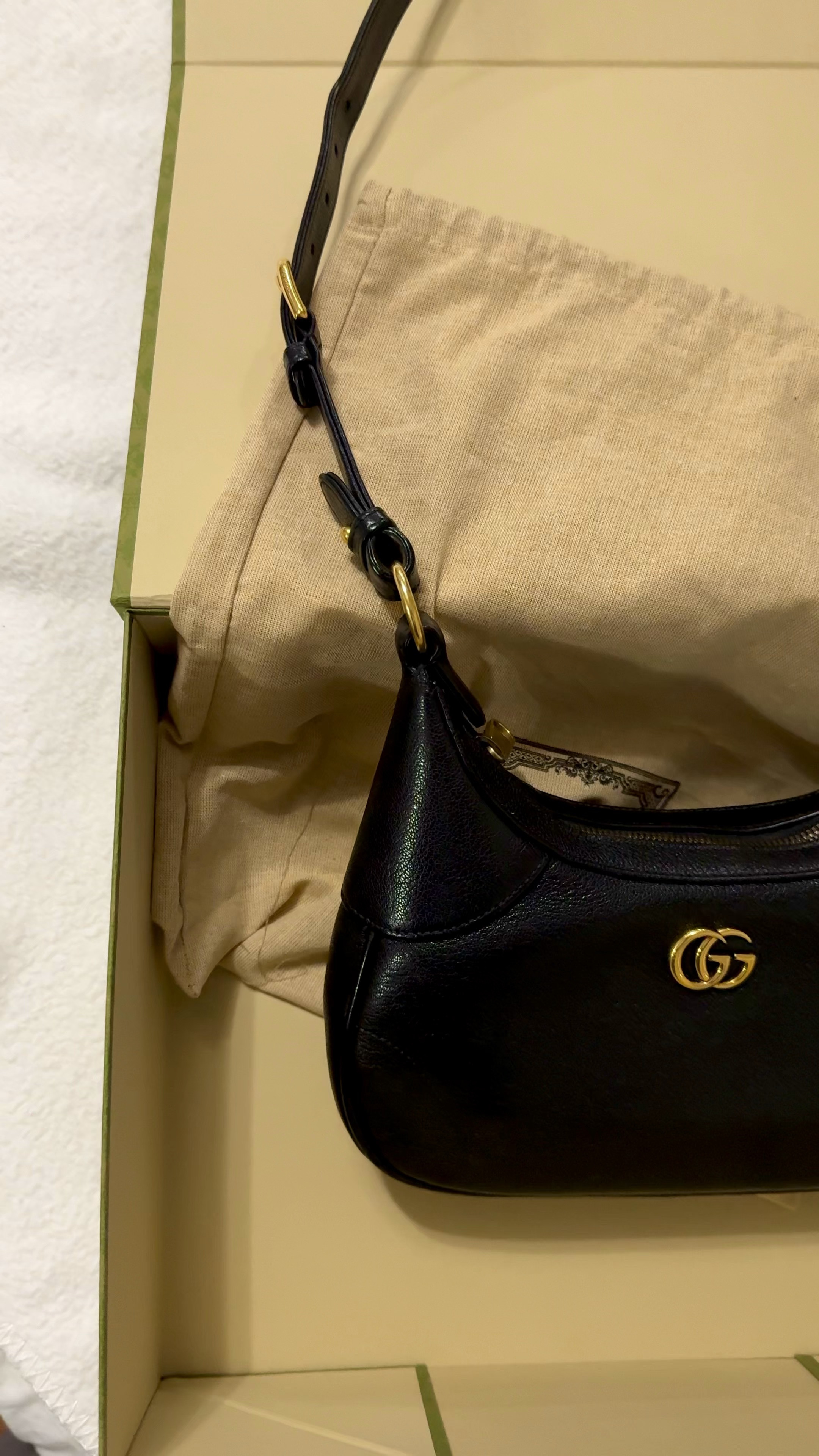 Everyday shoulder bag 💼 
LTK it bag 

#LTKGiftGuide #LTKItBag