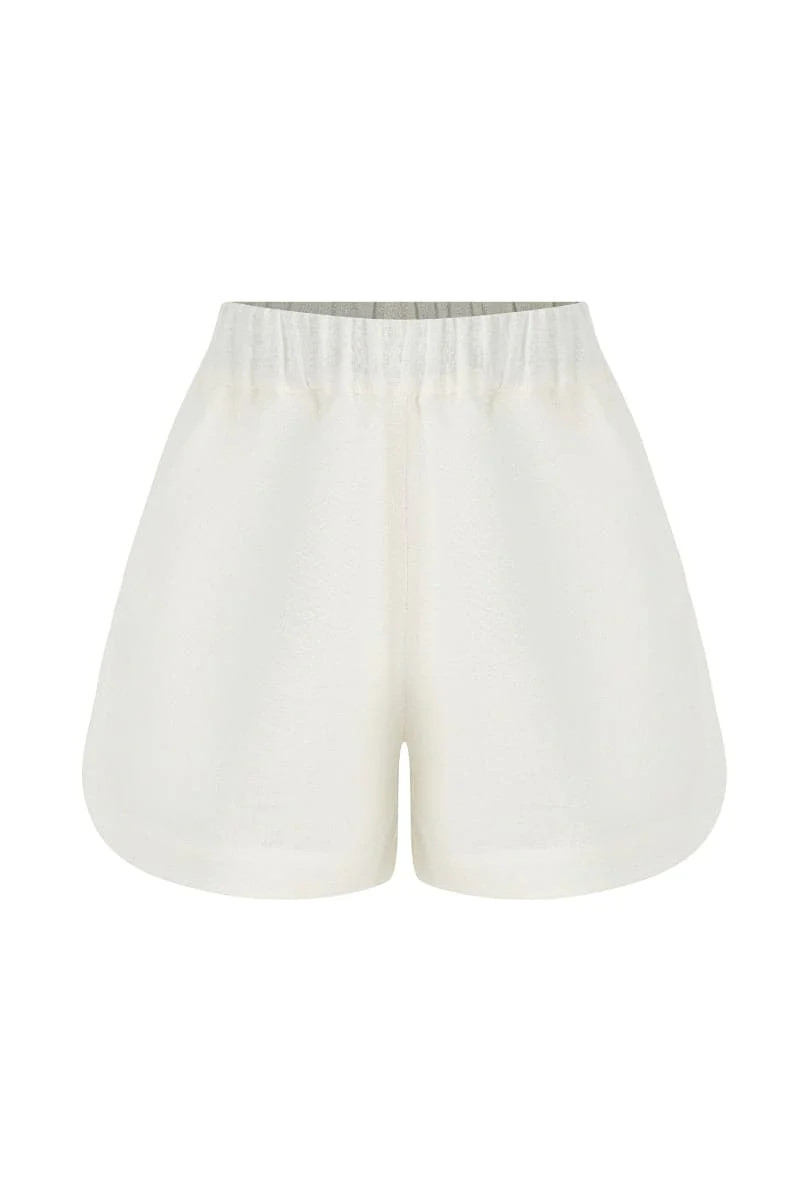 CAPRI WHITE LINEN SHORTS | Labeca | CULT MIA | CULT MIA UK LTD