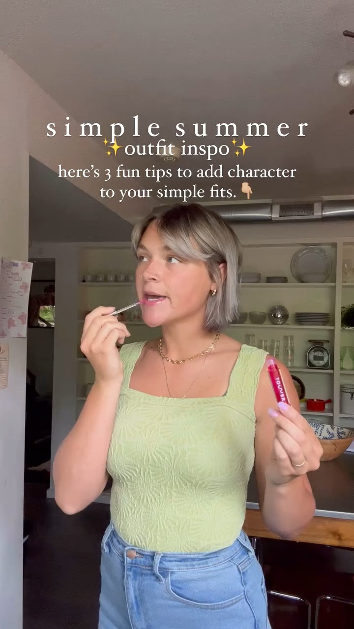 here’s some tea 🫖✨

You don’t have to buy boujie or regular hauls for your wardrobe to be “rich”… and what I mean by rich is filled with ✨character✨

1. Find you a few good staple textured pieces that you can layer and style multiple different outfits with. Like my simple gold squiggly necklace… it adds a bit of movement and contrast.

2. Not every multifunctional clothing item has to be in a neutral color to get alot of wear out of it. Choose the colored piece and take a shot at mixing in a contrasting color… this adds SO much life and energy to a look! It can be as simple as me choosing to simply pair my light green shirt with a light pink lip and pink sunnies. ✨

3. Here’s a styling/ beauty tip that’ll catch ya off gaurd… ✨HYDRATE YOUR SKIN.✨ I use jojoba + sweet almond oil every morning from my face to my chest and arms. It for real will make you look radiant. I swear by it… even if I don’t have time for an ounce of makeup… it does the job.

I find that simple often enhances my natural beauty all while making the days much less complicated in the busyness of life with kiddos. 

Make sure to save these tips for later!

#sahm #simplefits #simpleliving #styleinspiration #amazonfashion #relatable