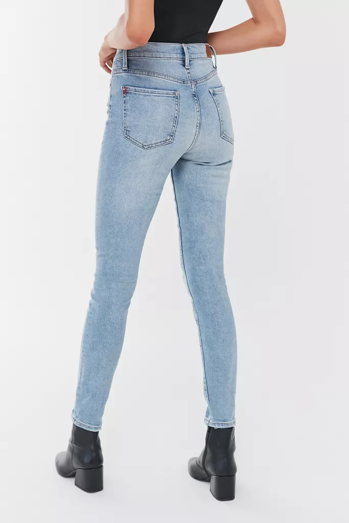 BDG Twig High-Waisted Skinny Jean – Light Wash | Urban Outfitters (US and RoW)