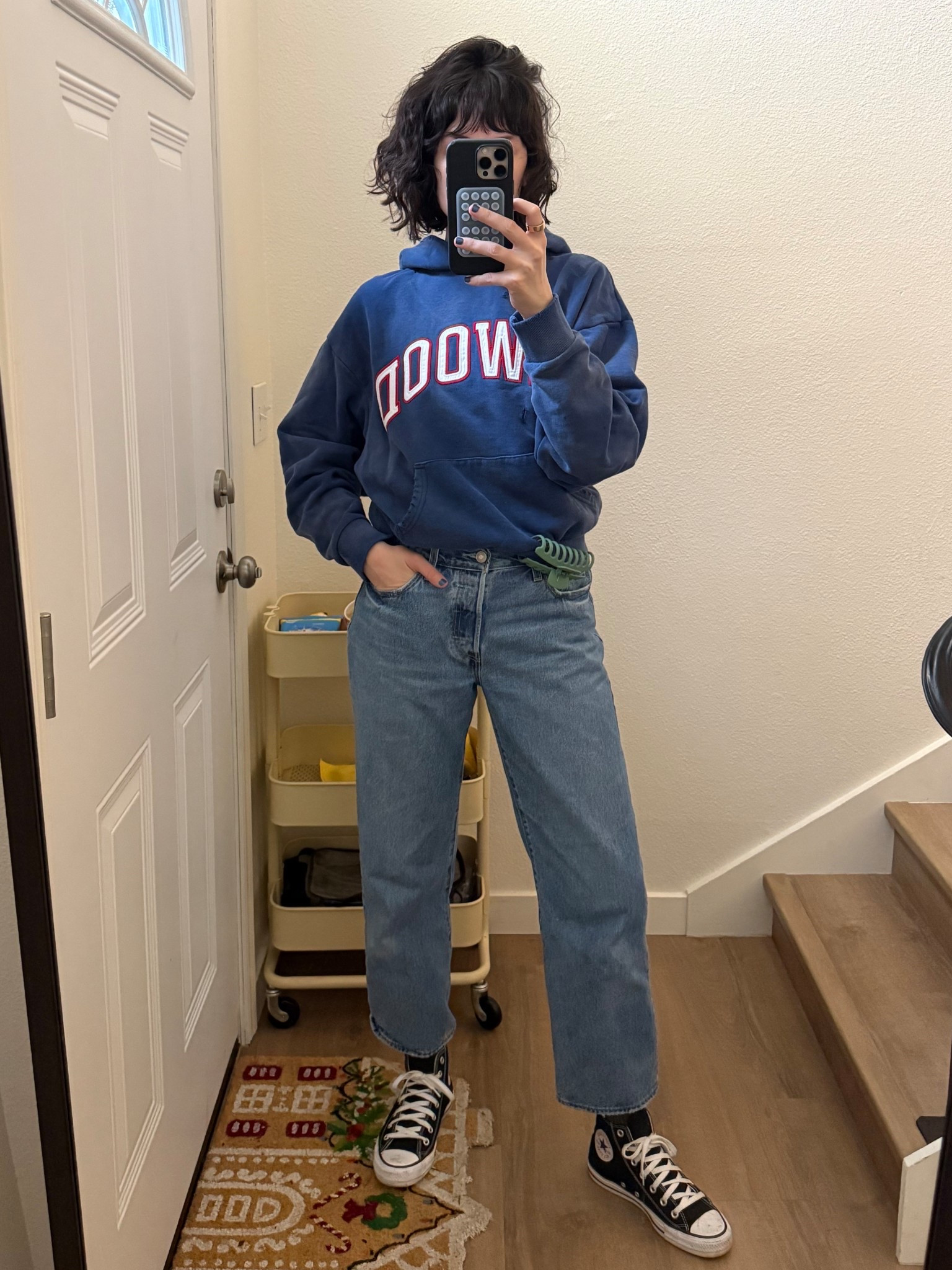Jan 6 ootd - playing catch up with 2026 outfit links! Hoodie is the same as linked, just a different colorway! 

#LTKootd