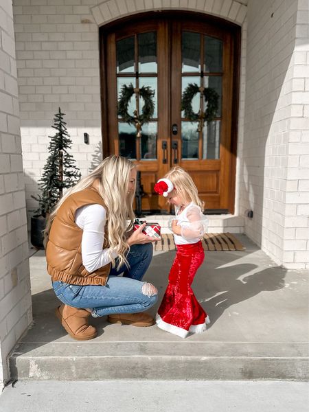 How cute is Ps Christmas outfit?! It’s so perfect. Also loving my leather vest. I’m going to tag as much as I can but everything can be found in product groups on my LTK page! 
.


#LTKxAF #LTKhome #LTKHoliday