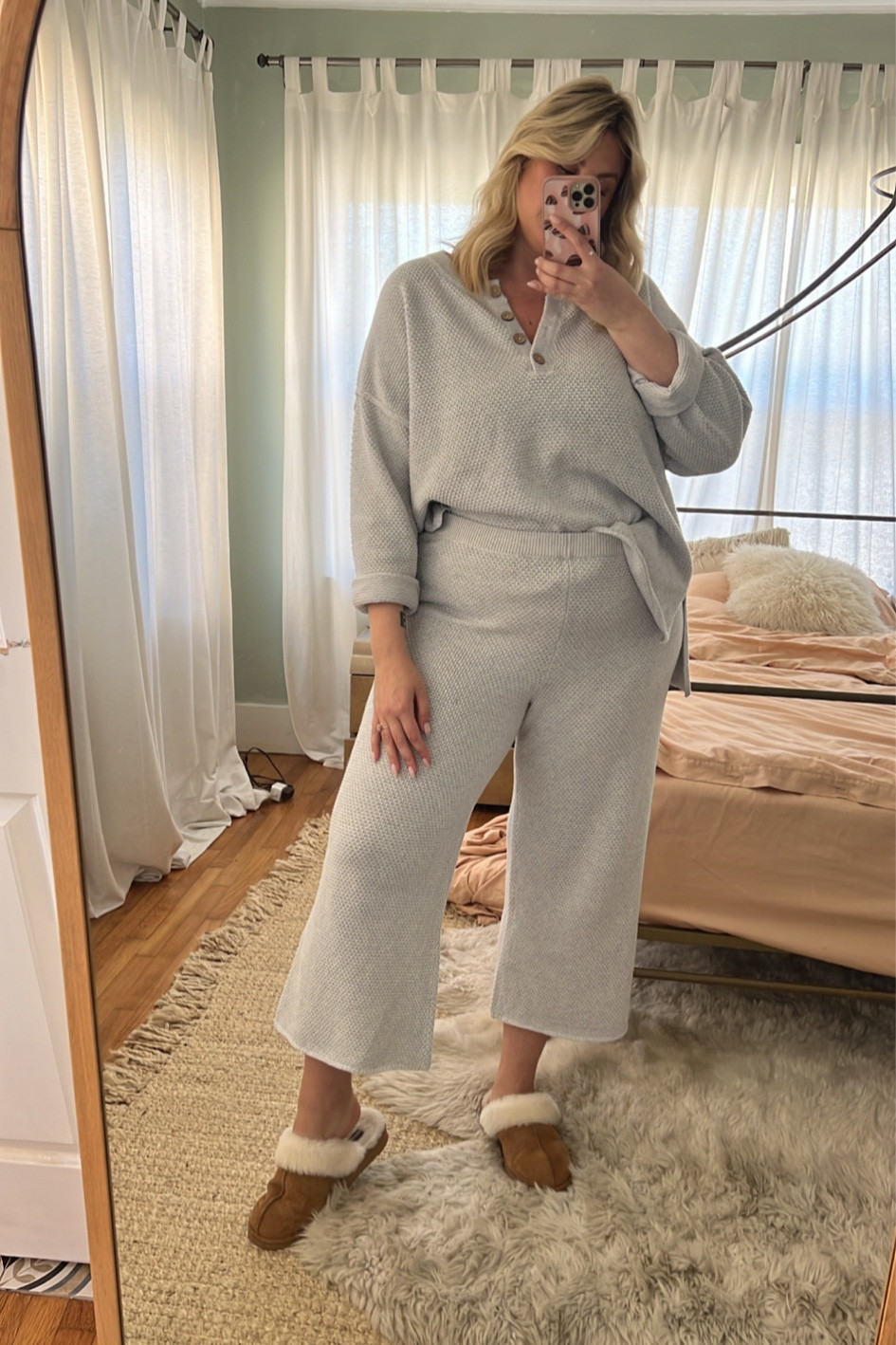 My current uniform🫶🏼

Lounge set | comfy clothes | amazon lounge | Ugg slippers 

#LTKstyletip #LTKcurves #LTKSeasonal