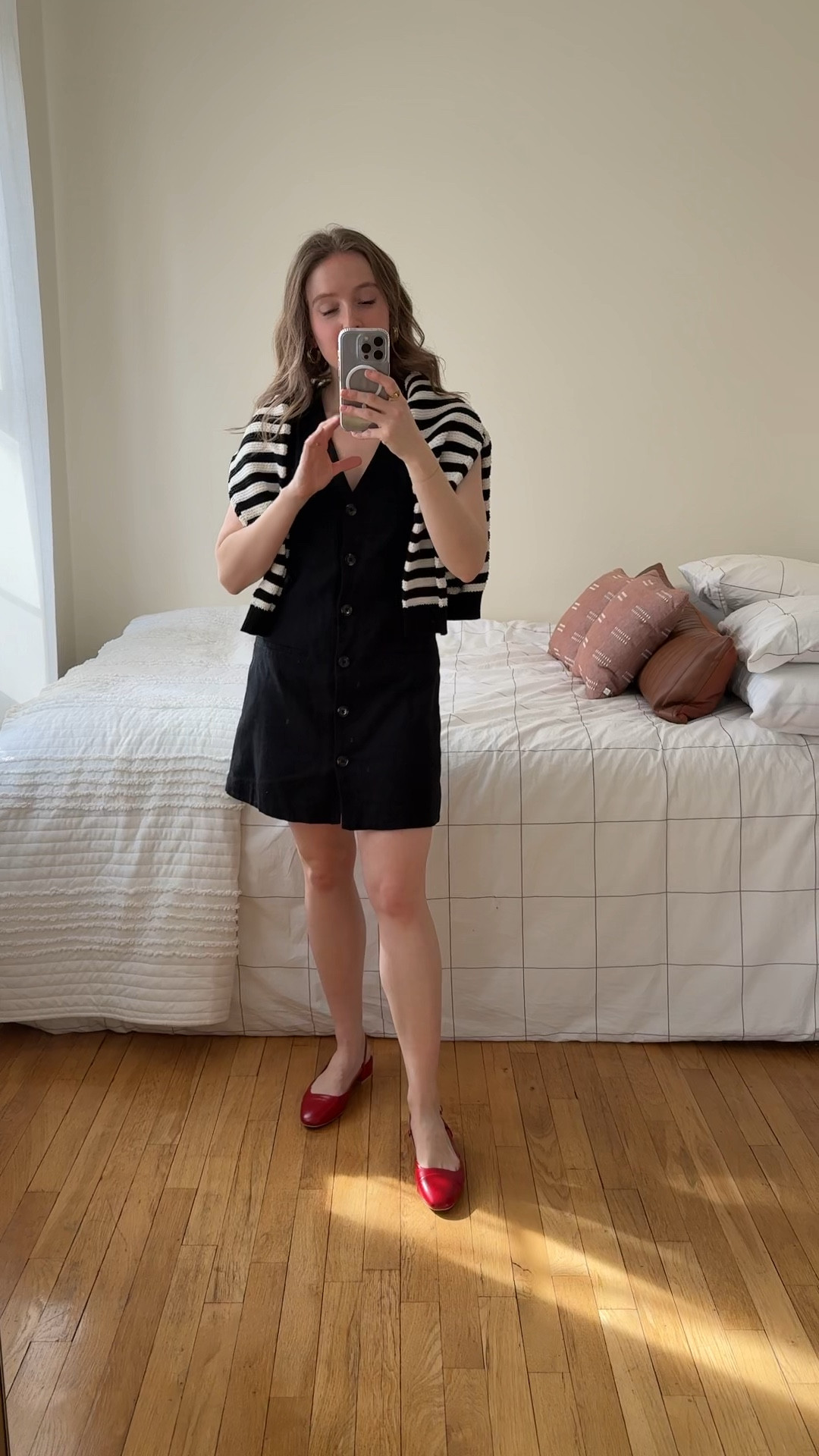 Favorite dress from last year RESTOCKED & on sale!
Wearing xs love that it’s relaxed fit & not too tight in the waist
Xs striped cardigan. Metal buttons
7 sling back flats


#LTKSaleAlert #LTKWatchNow #LTKStyleTip