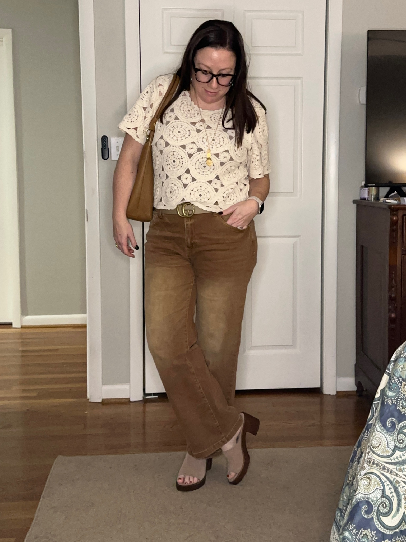 Monochrome #70s vibes today and I love it! 

#LTKMidsize #LTKStyleTip #LTKOver40