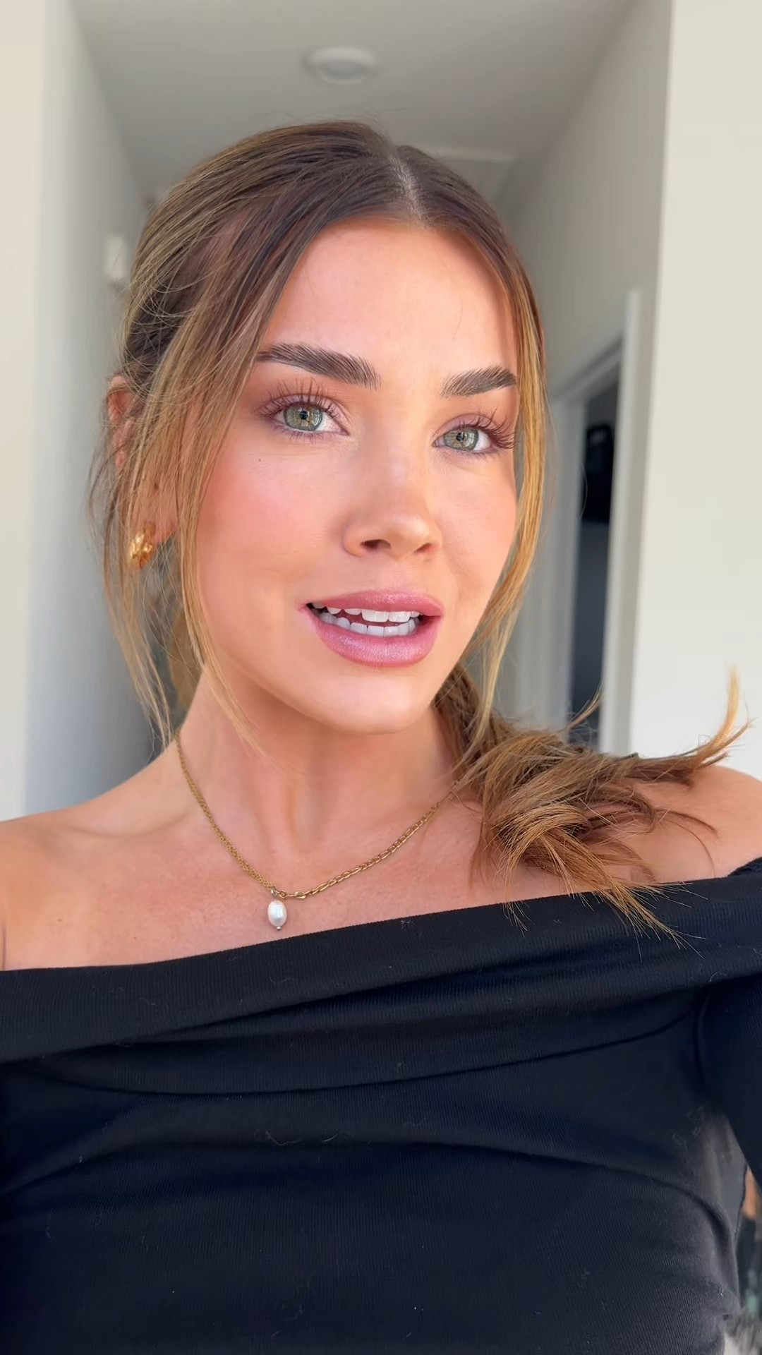 Sexy products! Got to hop on this hypochlorous acid plus color science barrier pro serum spray for unreal skin

#LTKselfcare #LTKBeauty #LTKmorningroutine