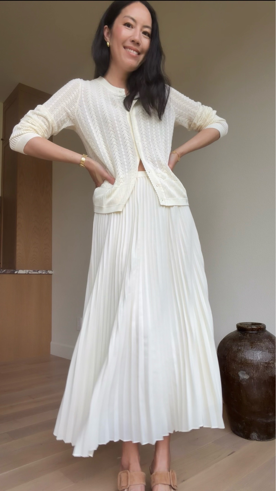 Mixing and matching gorgeous textures in this Talbots collection.

#monochromaticoutfit
#longskirt
#summeroutfit
#creamcardigan
#classicstyle

#LTKmomlife #LTKgrwm #LTKootd