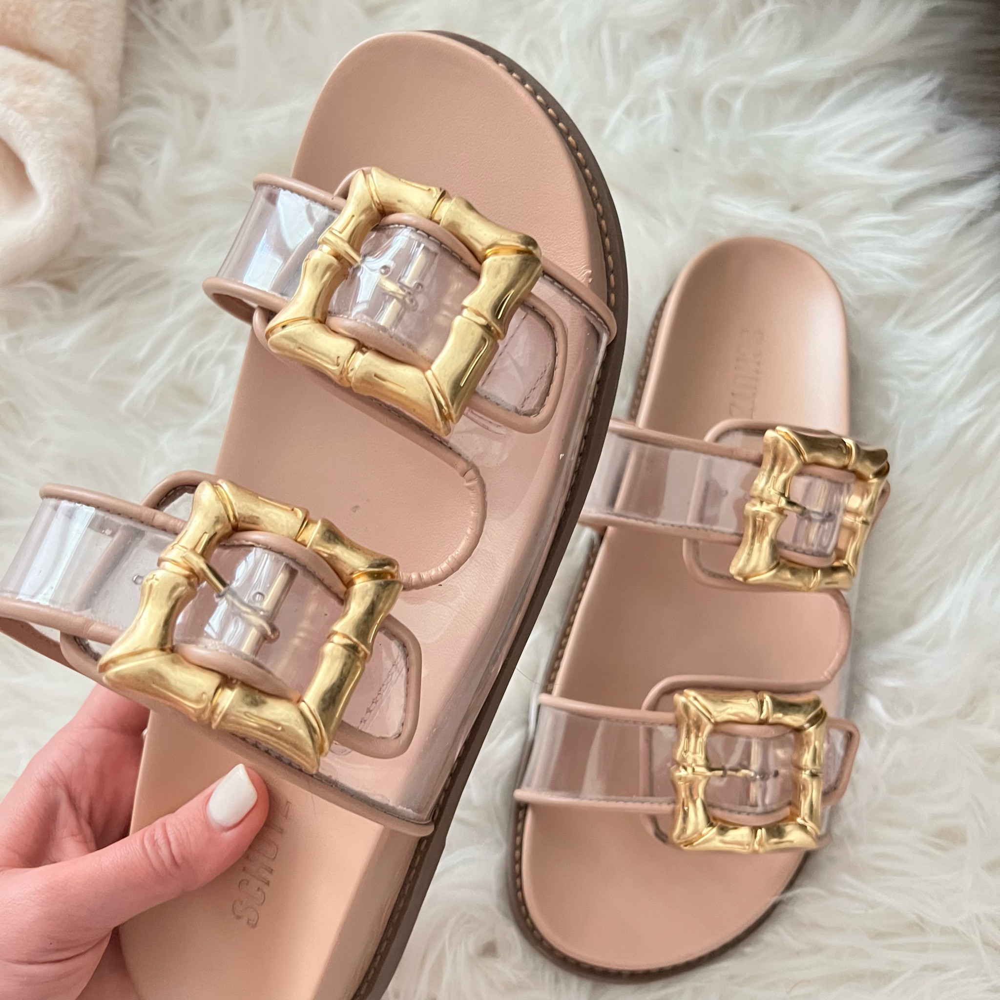 Sporty sandals by Schultz 🫨 clear strap gold buckle Birkenstocks 🤗 casual sandals / cute sandals 

#LTKBacktoSchool #LTKshoecrush #LTKFind