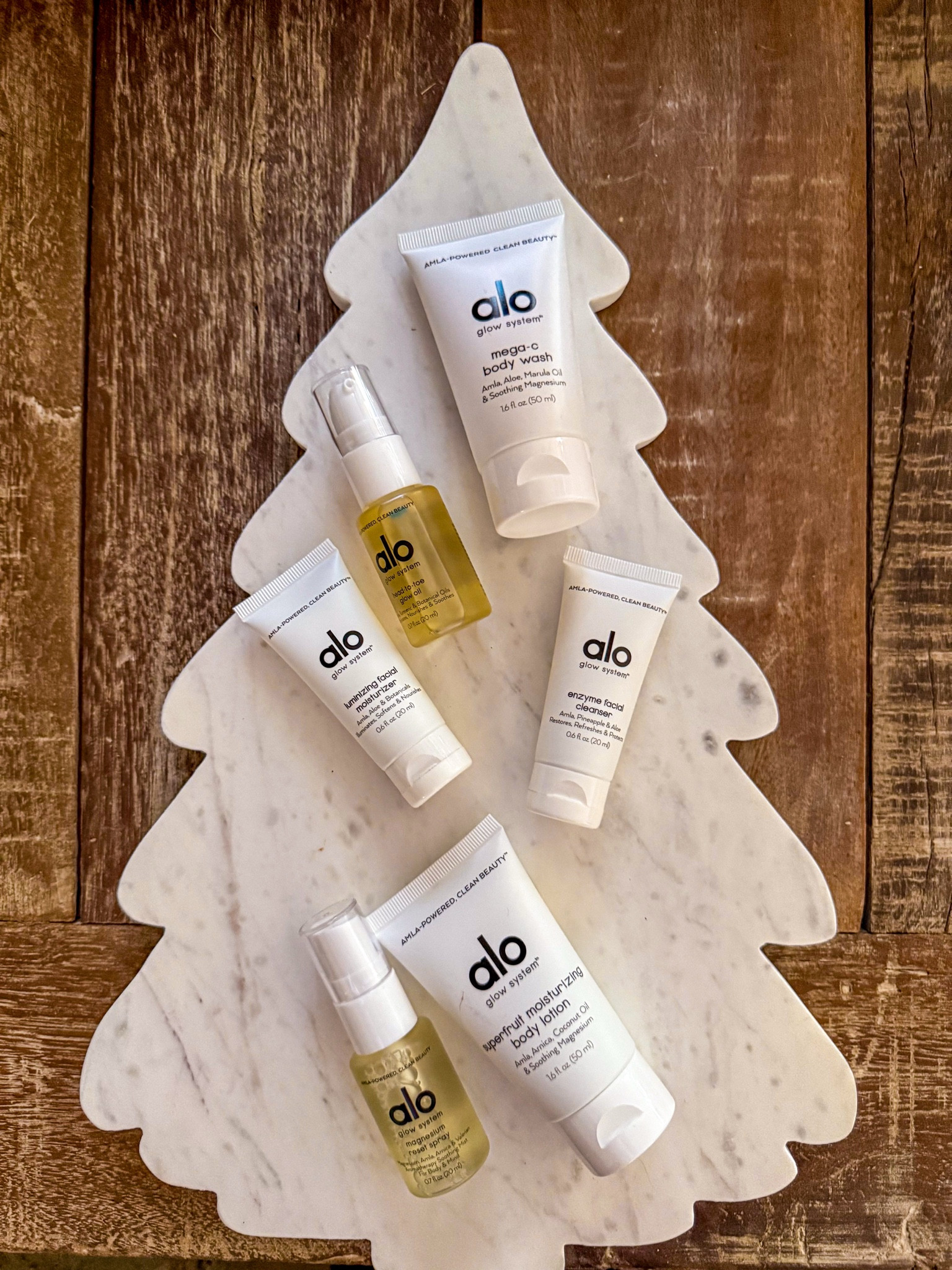 Holiday gift for her! The beauty lover will love this Alo set! It has a facial cleanser, body wash, moisturizers, magnesium spray, and more! It’s 20% off!! Don’t miss out on this gift for yourself, it’ll also make a great stocking stuffer for her! ❤️

#LTKBeauty #LTKFindsUnder50 #LTKGiftGuide