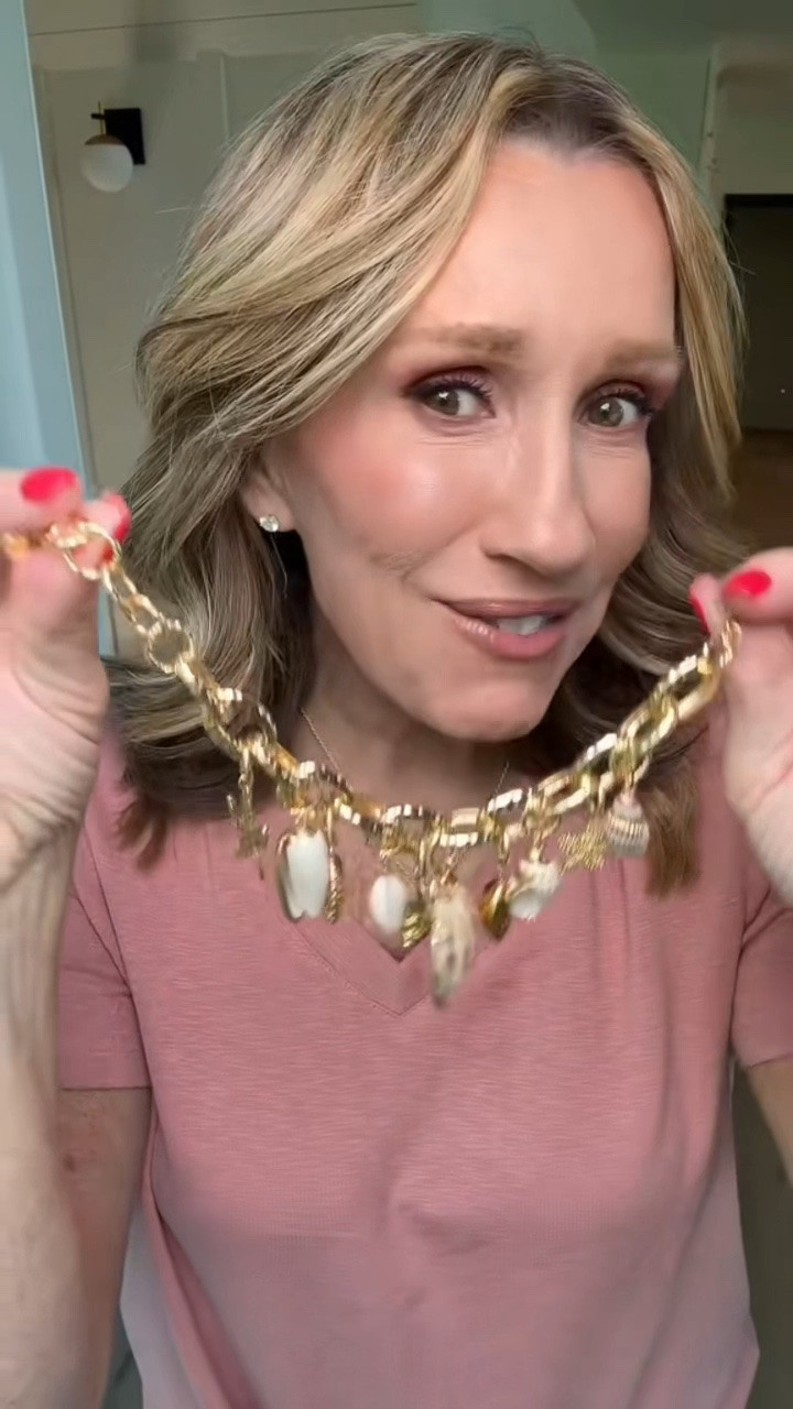 The coastal charm trend is everywhere this season and this Ettika Seashell Charm Bracelet is such a beautiful way to wear it. The perfect mix of chic beachy style and elevated everyday jewelry. I love how the shell charms give that effortless coastal vibe while still looking polished and feminine. Such a pretty piece for summer outfits, vacations, brunch, or layering with your favorite gold jewelry. ✨🐚🤍

#CoastalStyle #CharmBracelet #ShellJewelry #Over50Style #BeachyVibes