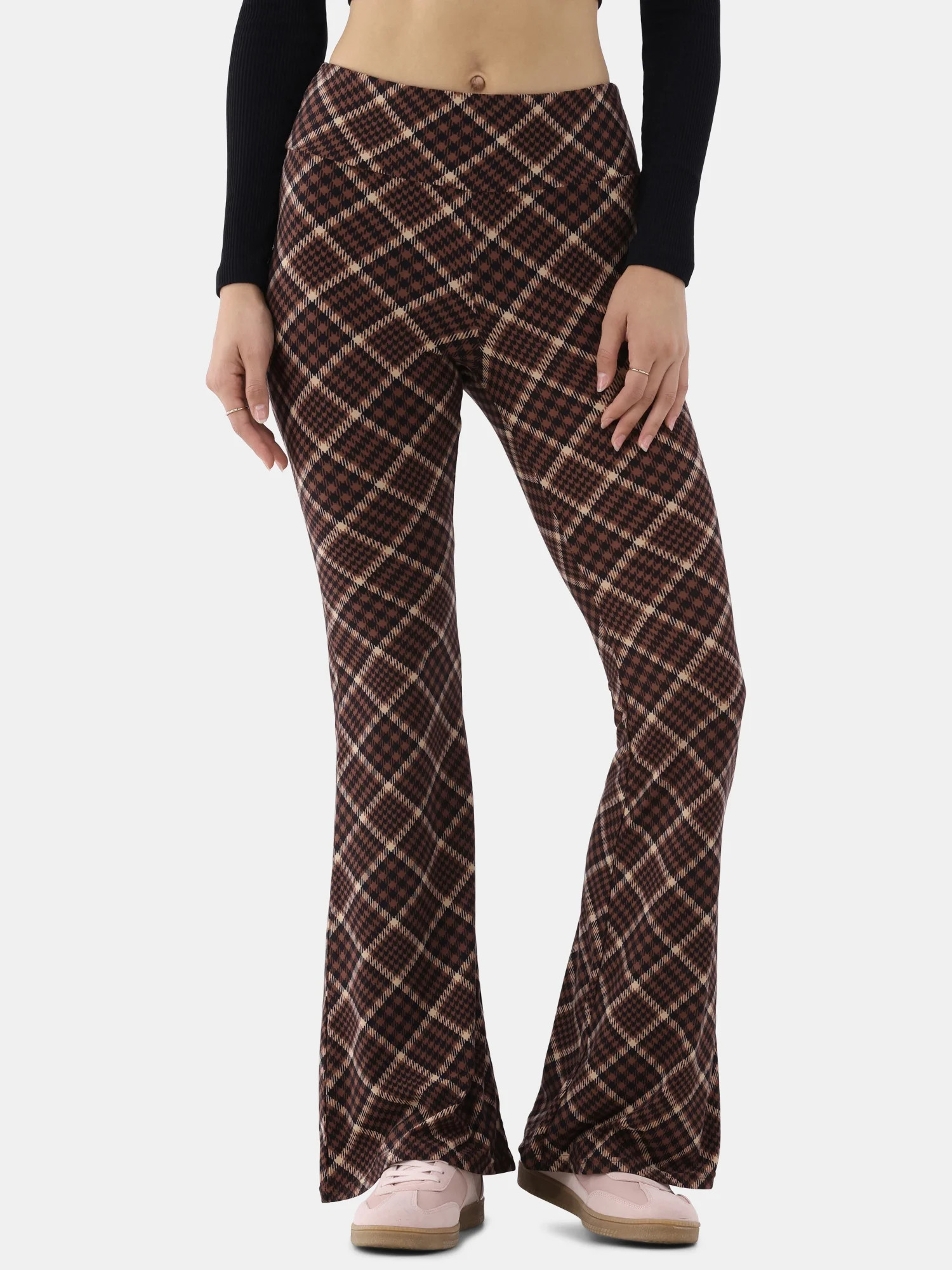 No Boundaries Pull On Flare Pants, 32” Inseam, Women’s | Walmart (US)