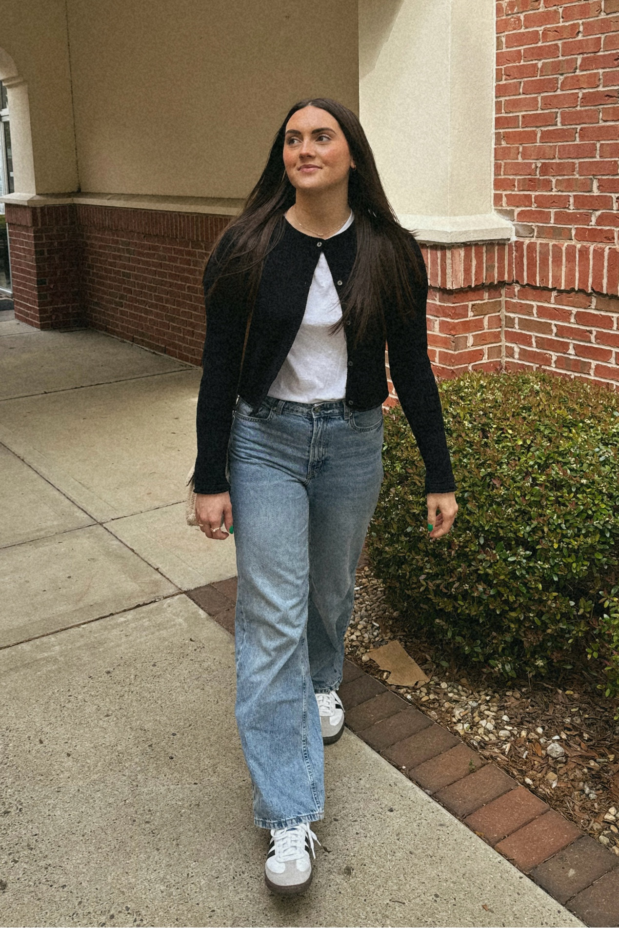 outfit straight from a Pinterest board! obsessed with a classic look full of great basics for spring!! also almost all h&m, because their stuff is so cute & affordable !

#LTKstyletip #LTKfindsunder100 #LTKfindsunder50