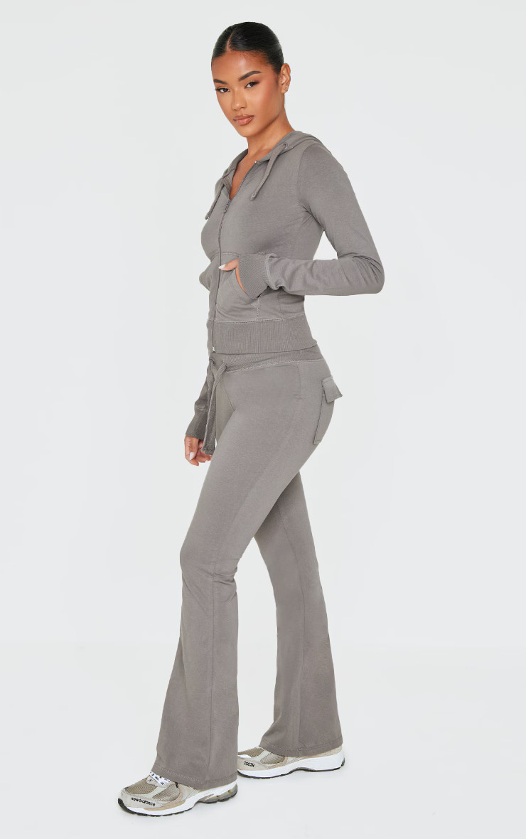 Charcoal Low Rise Skinny Flare Pants | PrettyLittleThing US