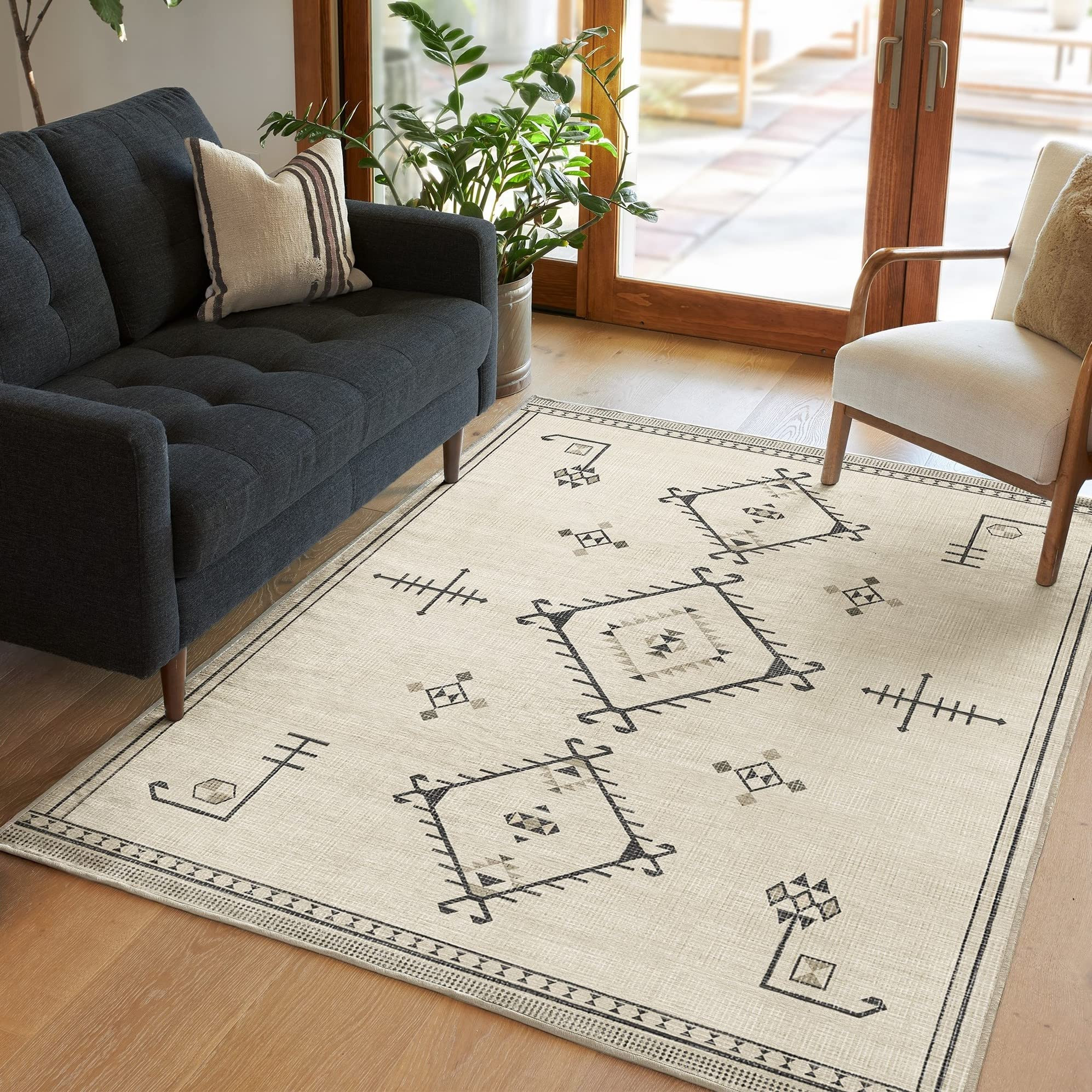 RUGGABLE Washable Vintage Area Rug – Damali Black & White 5x7, Stain-Resistant, Non-Slip with S... | Amazon (US)